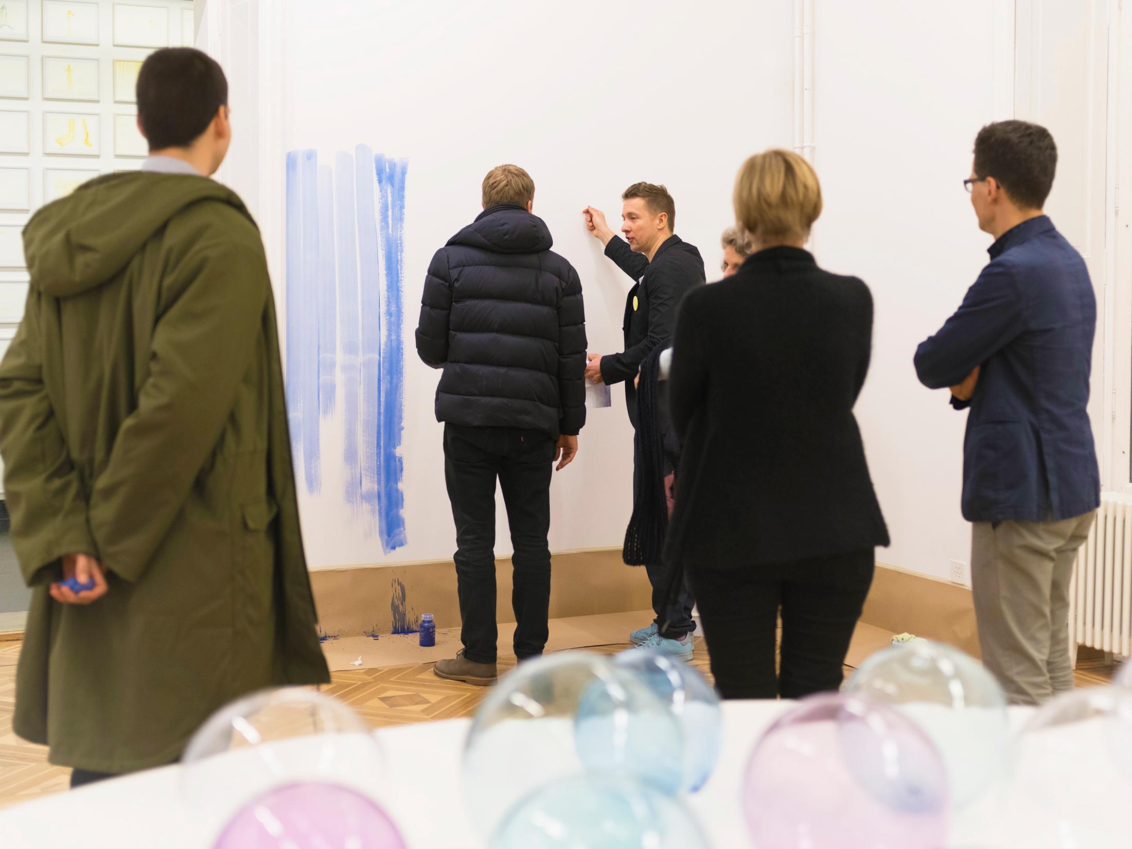 Exhibition view Jeppe Hein "Inhale, Hold, Exhale" at Kunstmuseum Thun, 2018 / Photo: Ian G. C. White / Courtesy: the artist