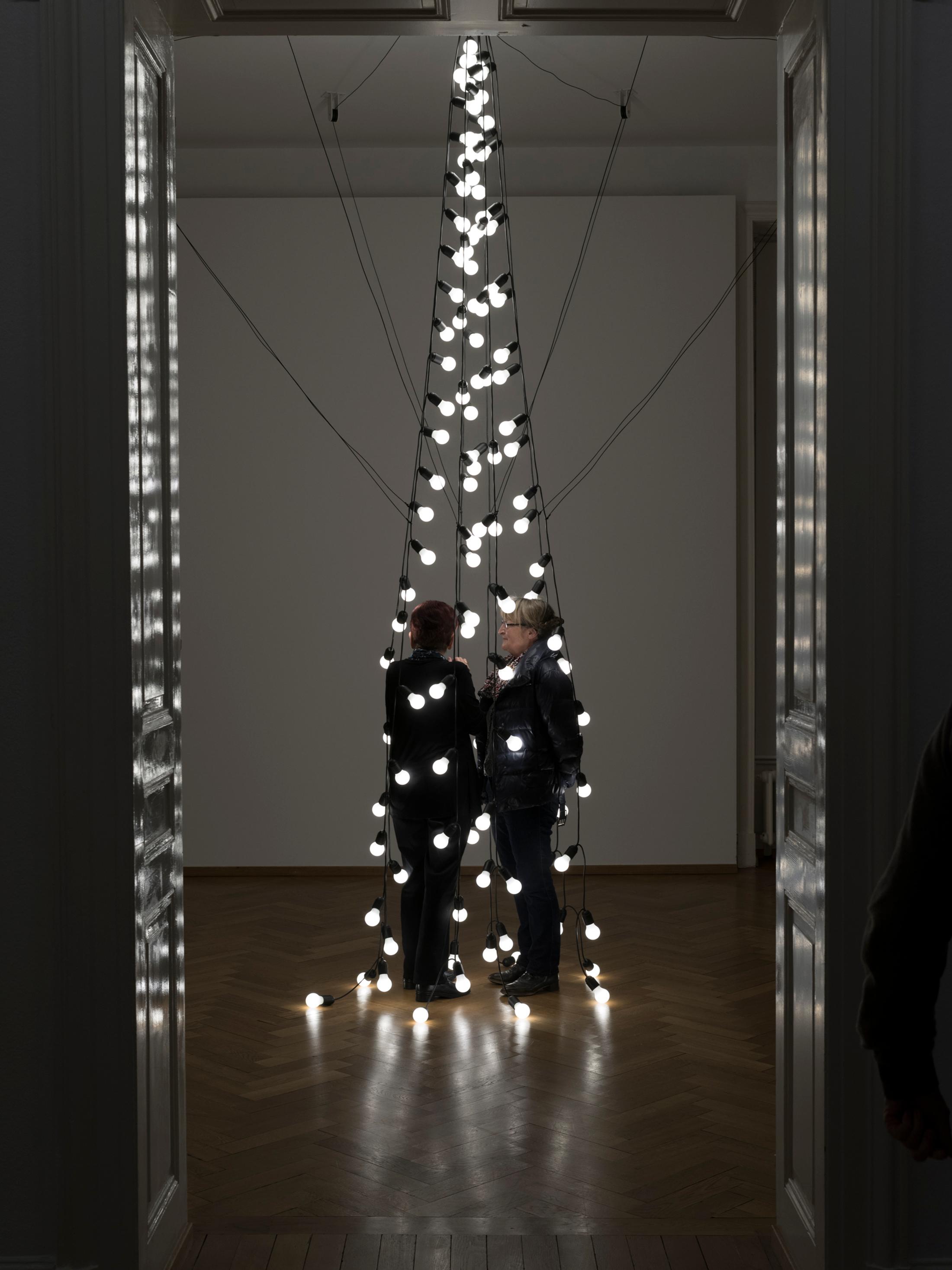 Exhibition view Jeppe Hein "Inhale, Hold, Exhale" at Kunstmuseum Thun, 2018 / Photo: Ian G. C. White / Courtesy: the artist