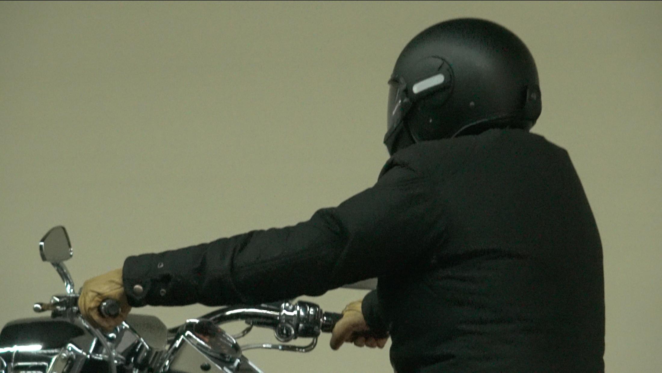 Exhibition View Jiajia Zhang Solo Show «If Every Day Were a Holiday, Towns Would Be More Mysterious; view on Jiajia Zhan, Filmstill: Is Sun Still or Moving?, 2021, HD video, color, sound, 11’34”, loop» at Coalmine, Winterthur, 2021 / Courtesy: the artist and Coalmine