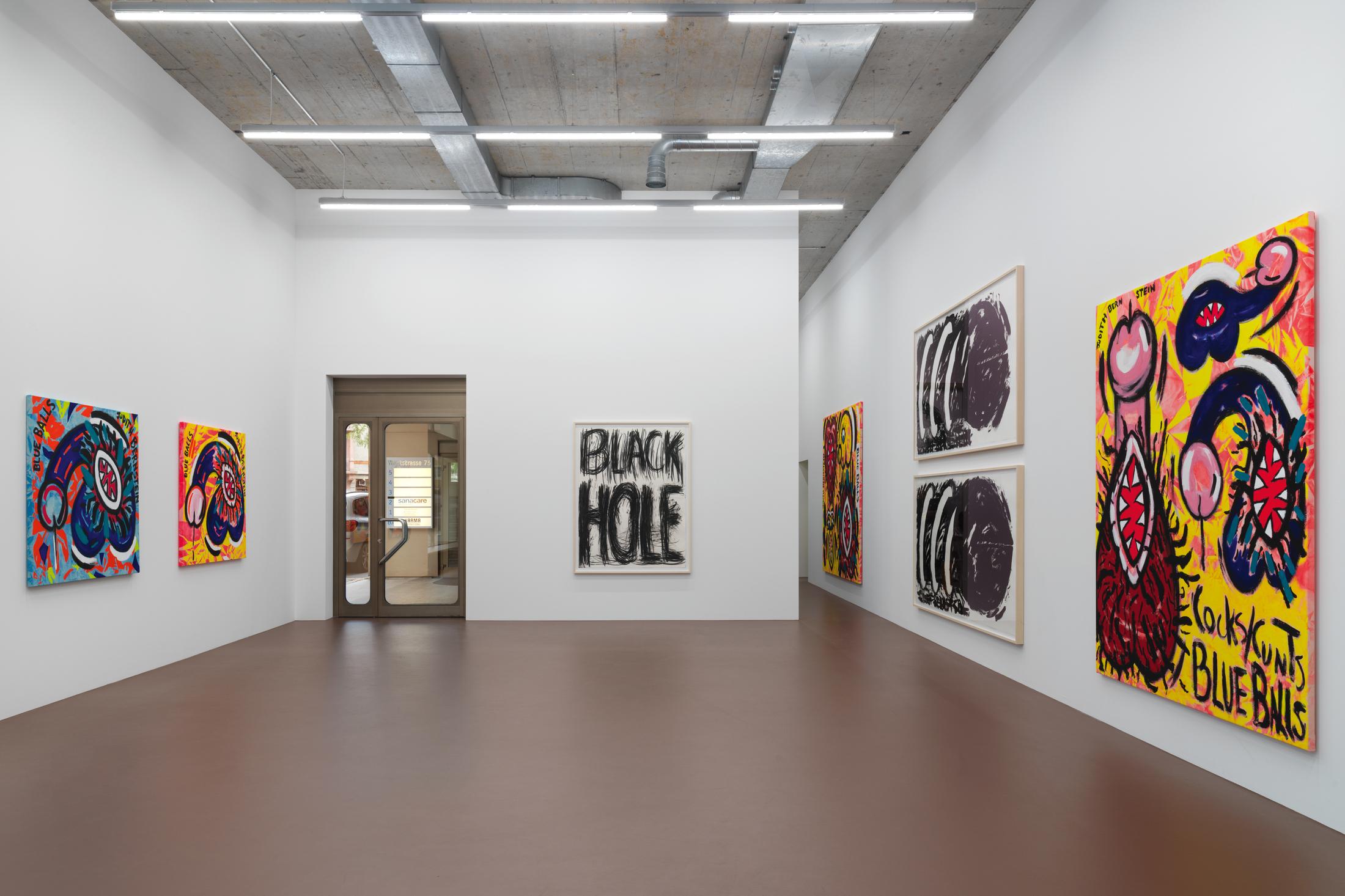 Exhibition View Judith Bernstein Soloshow «Blue Balls» at Karma International, Zurich, 2019 / Photo: Stefan Alternburger / Courtesy: the artist and Karma International
