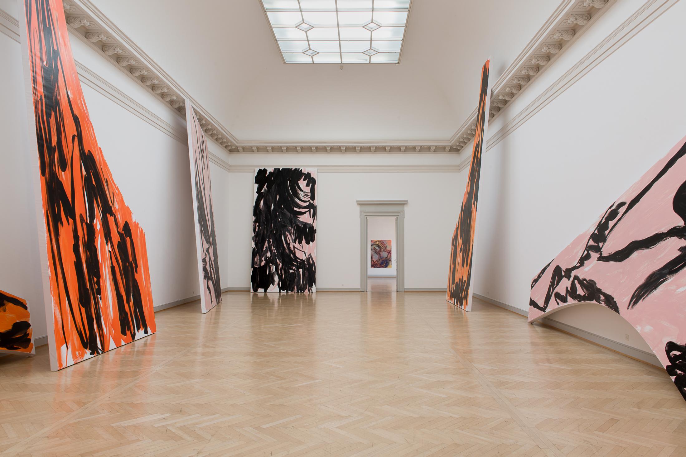 Installation View Judy Millar Soloshow «The Future and the Past Perfect ; view on It to Them to Us to I, 2018» at Kunstmuseum St. Gallen, 2019 / Photo: Sebastian Stalder