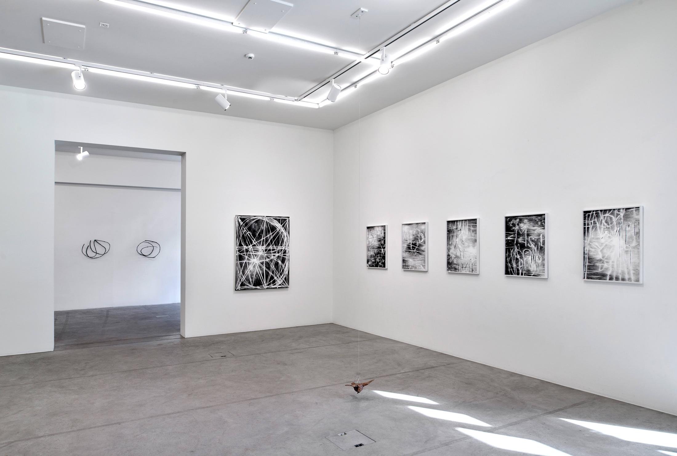 Exhibition View Julia Steiner Soloshow «Circular Flight» at Galerie Urs Meile, Lucerne, 2020 / Photo: © Galerie Urs Meile / Courtesy: the artist and Galerie Urs Meile