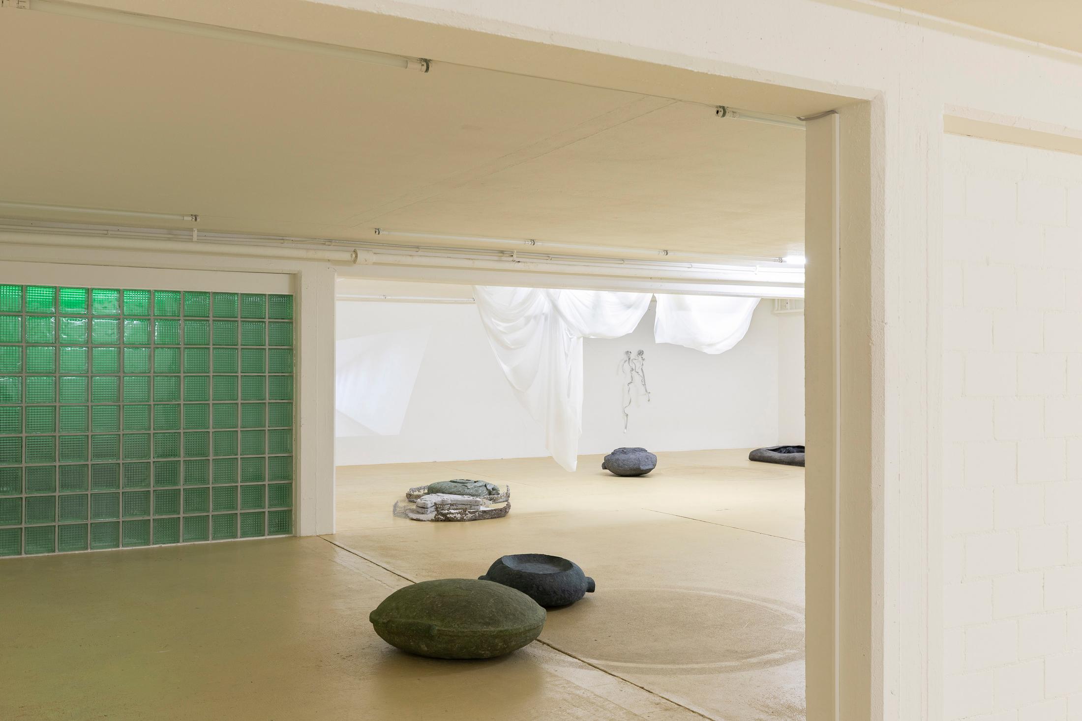 Exhibition View Julia Znoj Solo Show «aquadrome bubblepad» at unanimous consent, Zurich, 2021 / Photo: Michal Florence Schorro / Courtesy: unanimous consent and the artist