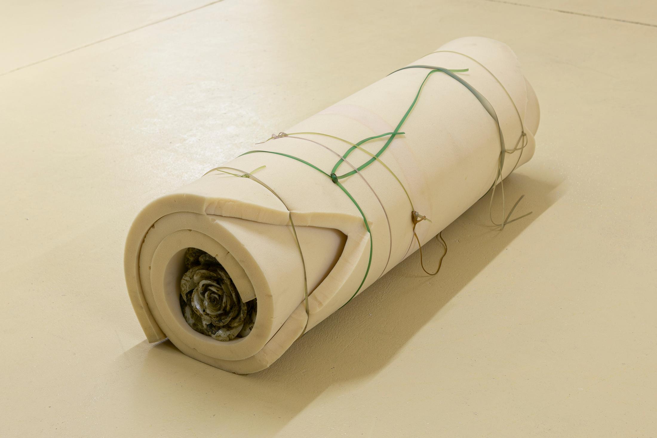 Exhibition View Julia Znoj Solo Show «aquadrome bubblepad» at unanimous consent, Zurich, 2021 / Photo: Michal Florence Schorro / Courtesy: unanimous consent and the artist