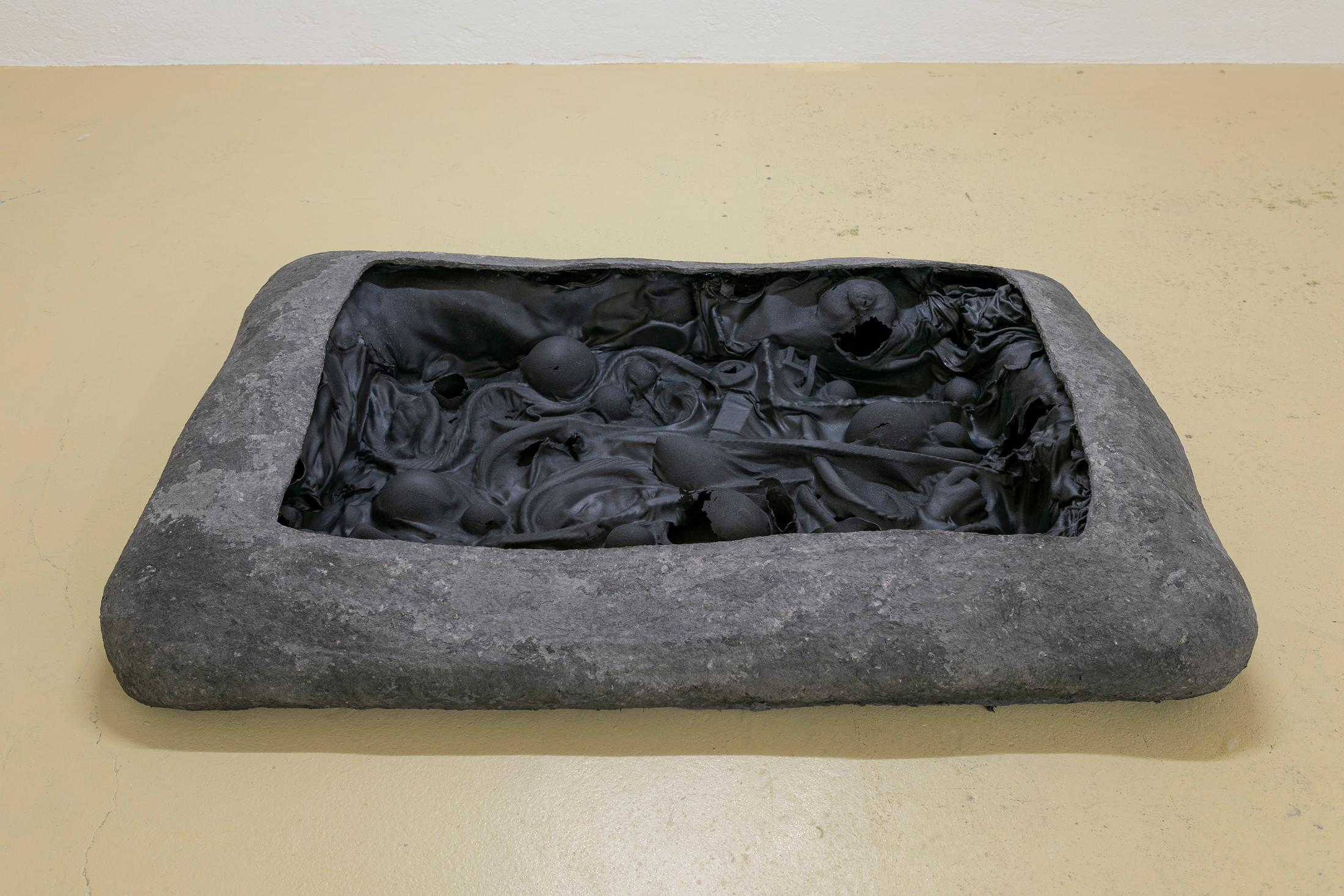 Exhibition View Julia Znoj Solo Show «aquadrome bubblepad» at unanimous consent, Zurich, 2021 / Photo: Michal Florence Schorro / Courtesy: unanimous consent and the artist