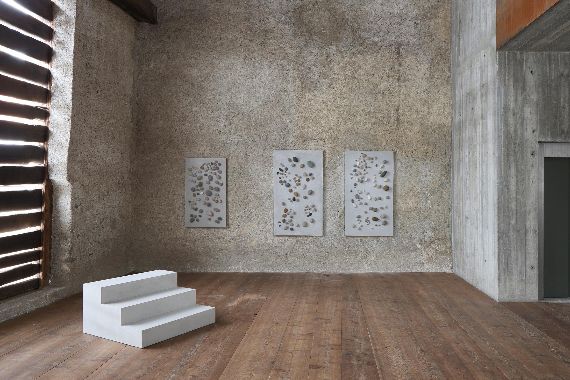 Installation View Julian Charrière Soloshow «Ever Since We Crawled Out / view on An Invitaton to Disappear, 2018» at Galerie Tschudi, Zuoz / Photo: Ralph Feiner / Courtesy: the artist and Galerie Tschudi, Zuoz