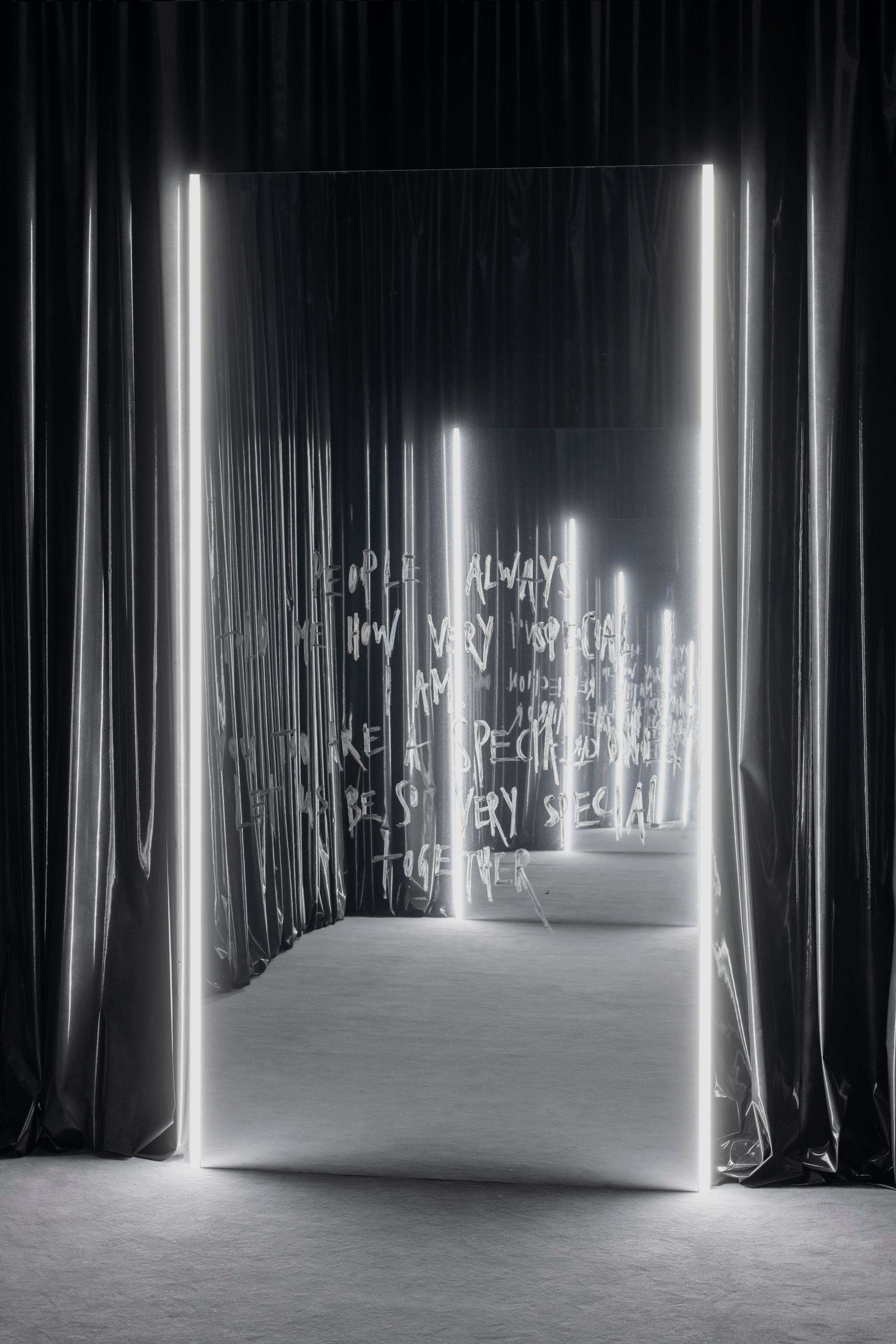 Exhibition View Julian-Jakob Kneer Solo Show «SHOOTING STAR; view on Julian-Jakob Kneer, PEOPLE ALWAYS TOLD ME HOW VERY SPECIAL I AM. YOU TOO ARE A SPECIAL ONE. LET US BE SO VERY SPECIAL TOGETHER, 2022» at Blue Velvet Projects, Zurich, 2022 / Photo: Flavio Karrer / Courtesy: the artist and Blue Velvet Projects