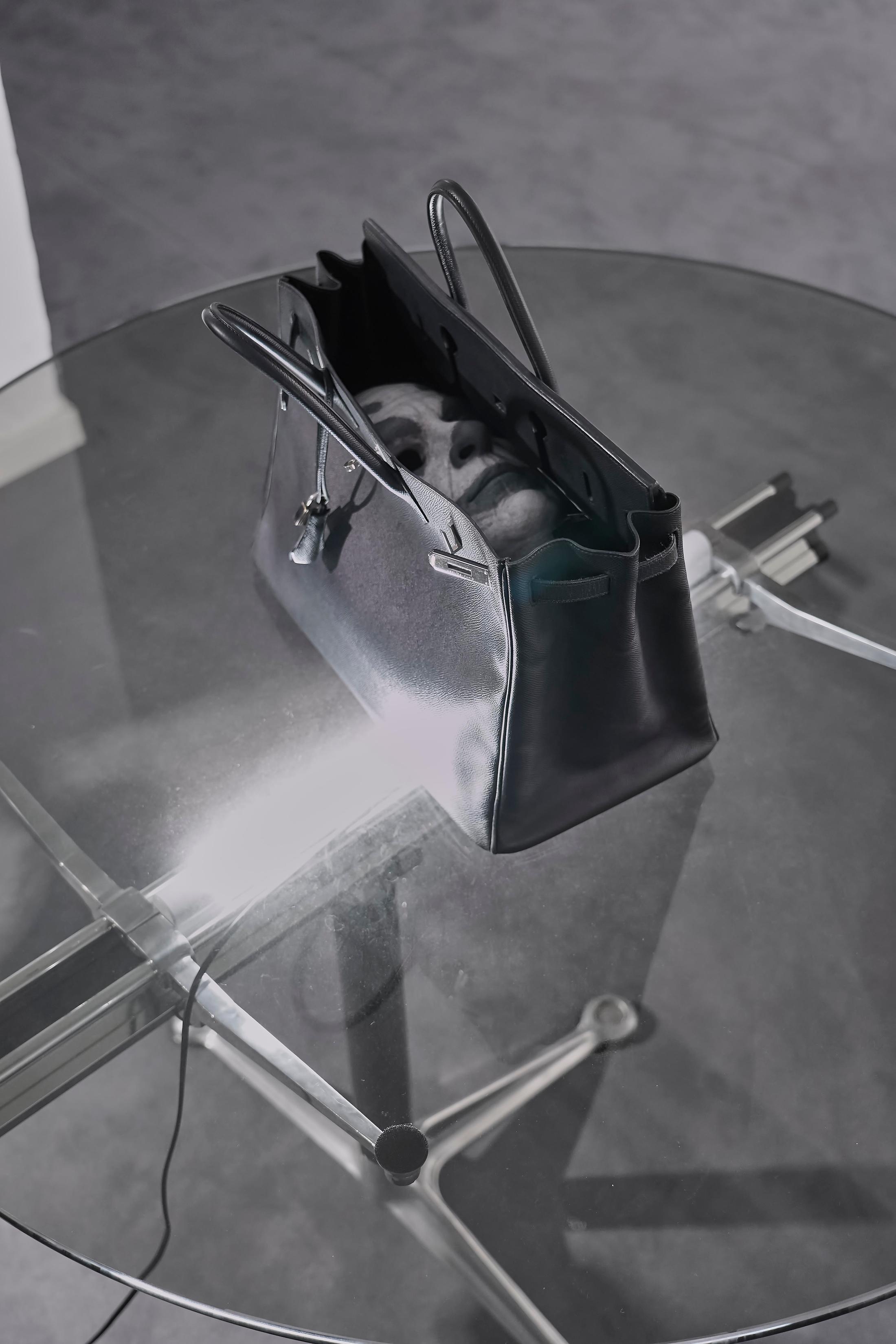 Exhibition View Julian-Jakob Kneer Solo Show «SHOOTING STAR, view on Julian-Jakob Kneer, LEATHER FACE, 2022» at Blue Velvet Projects, Zurich, 2022 / Photo: Nicola Duc / Courtesy: the artist and Blue Velvet Projects