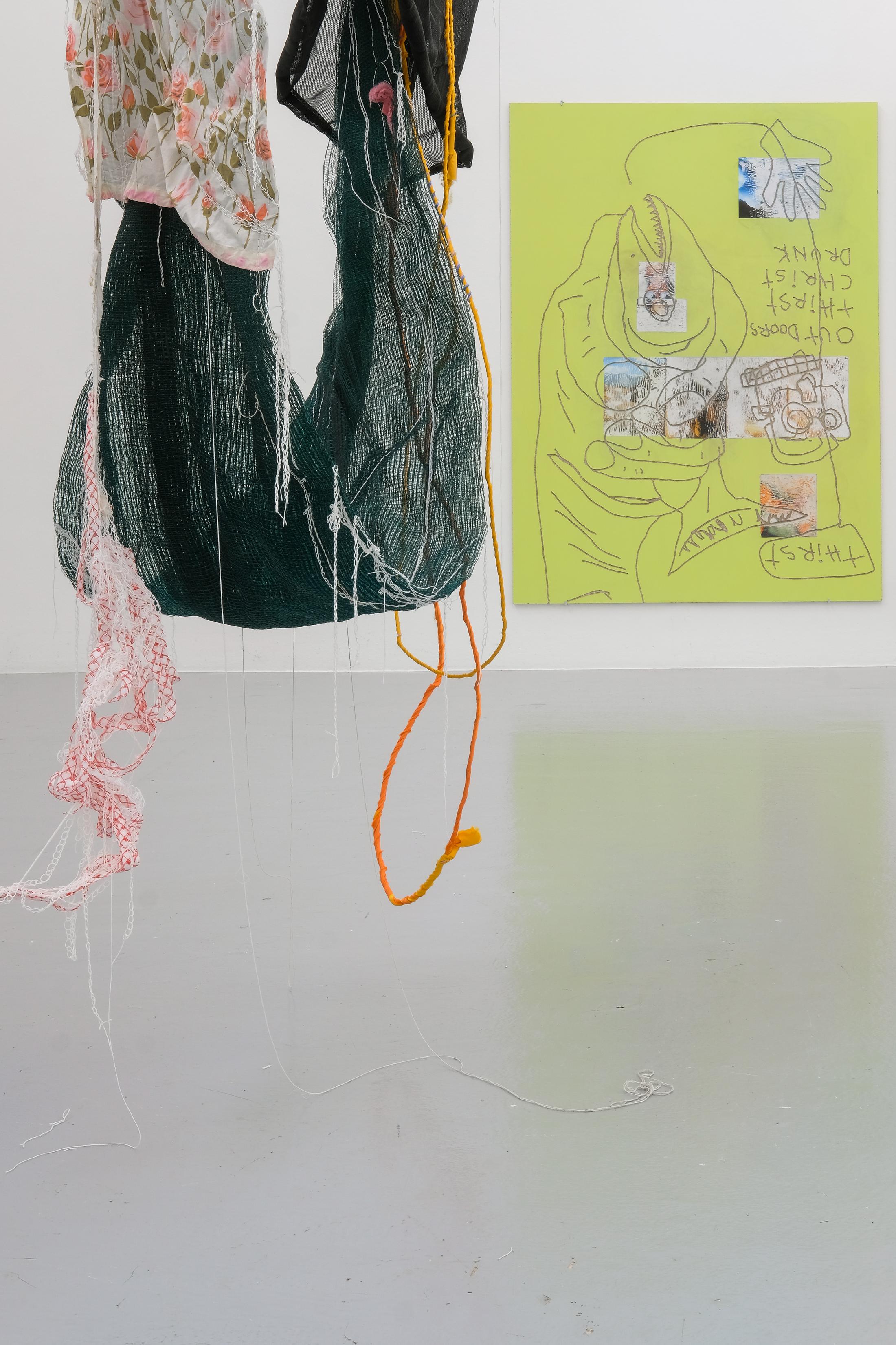 Exhibition View Julien Creuzet Soloshow «Il pleut encore, des minis gouttelettes (…)» at CAN, Neuchâtel, 2019 / Photo: Sebastian Verdon / Courtesy: the artist and CAN