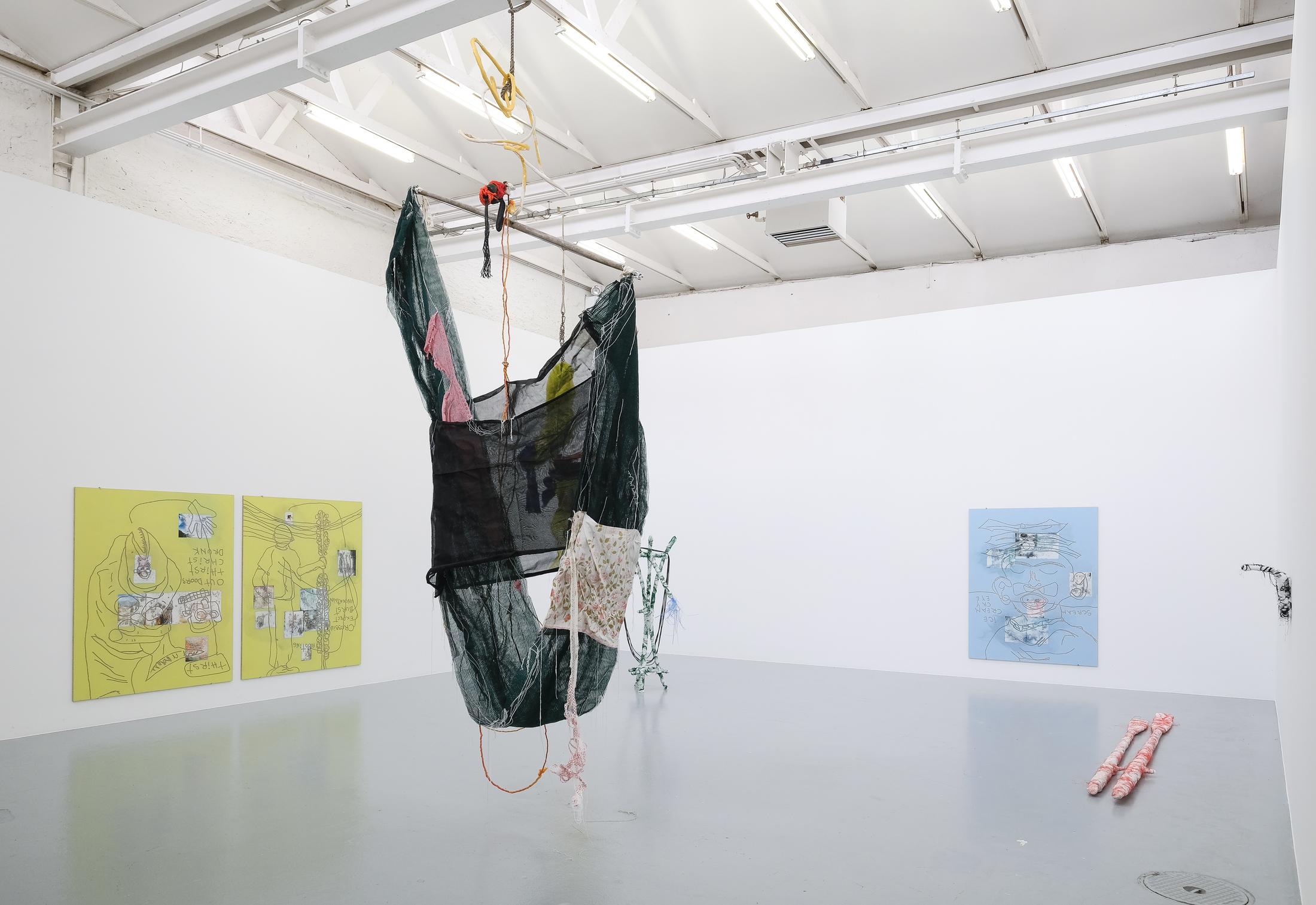 Exhibition View Julien Creuzet Soloshow «Il pleut encore, des minis gouttelettes (…)» at CAN, Neuchâtel, 2019 / Photo: Sebastian Verdon / Courtesy: the artist and CAN