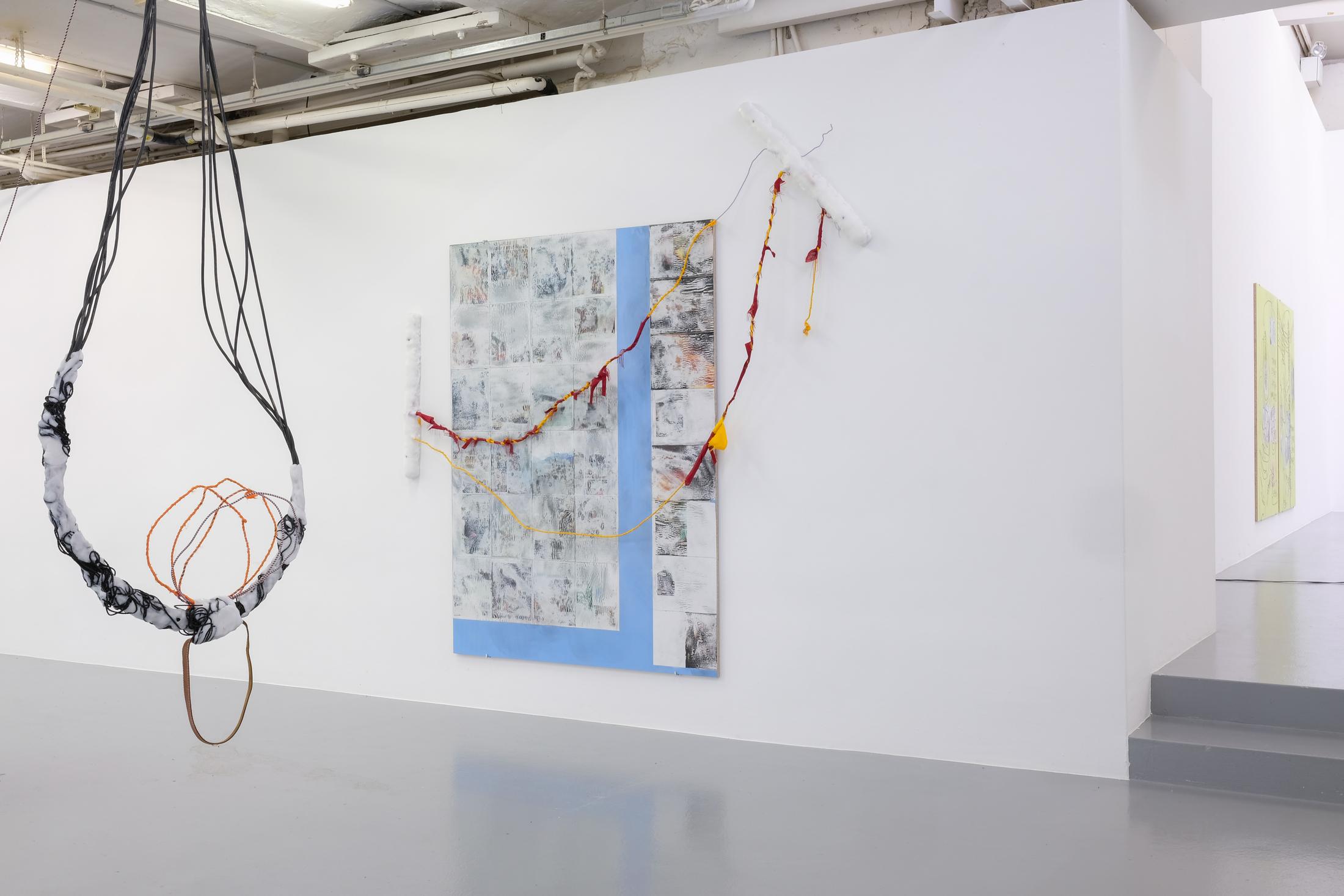 Exhibition View Julien Creuzet Soloshow «Il pleut encore, des minis gouttelettes (…)» at CAN, Neuchâtel, 2019 / Photo: Sebastian Verdon / Courtesy: the artist and CAN