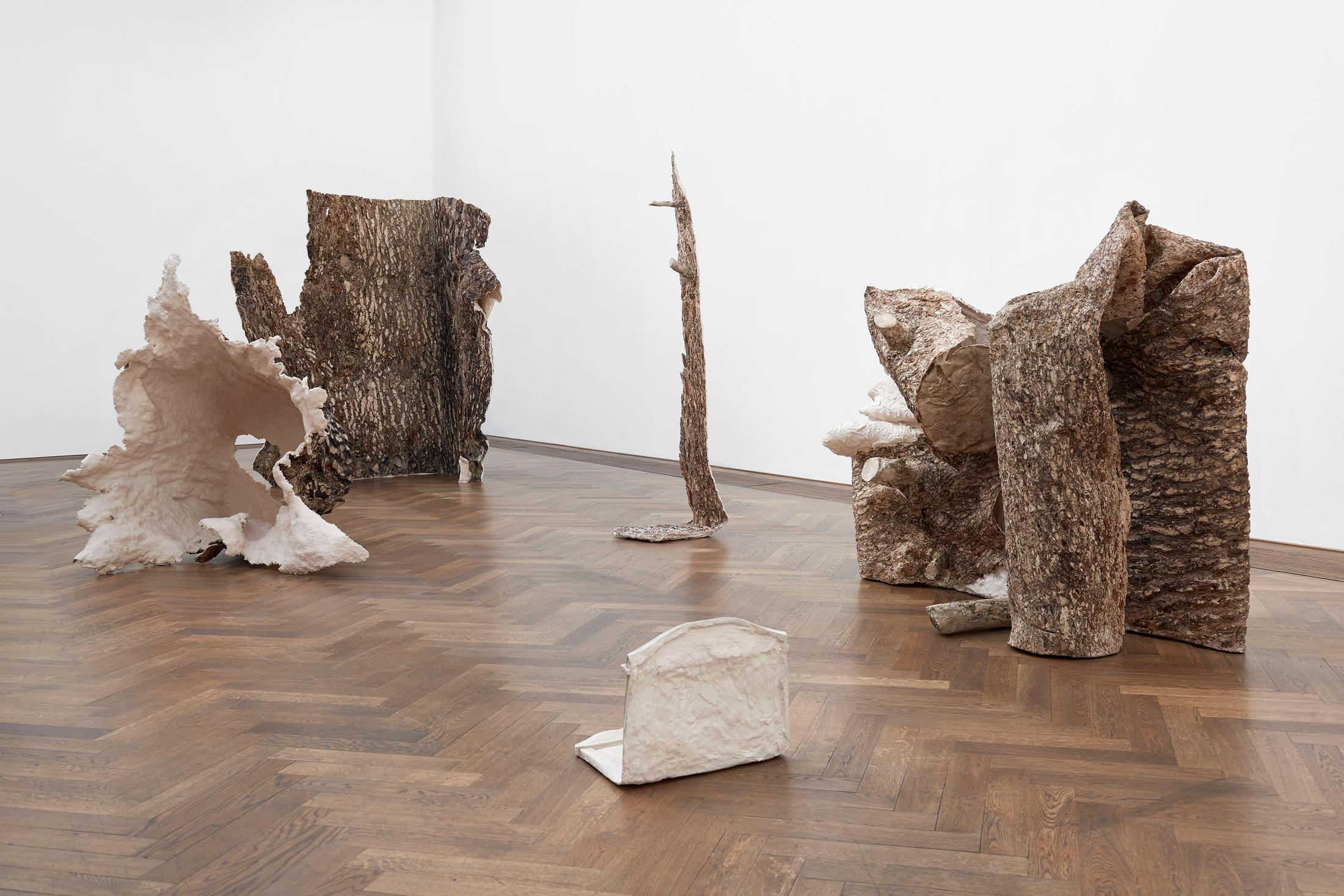 Exhibition View Kaari Upson Soloshow «Go Back the Way You Came» at Kunsthalle Basel, Basel, 2019 / Photo: Philipp Hänger / Courtesy: the artist and Kunsthalle Basel