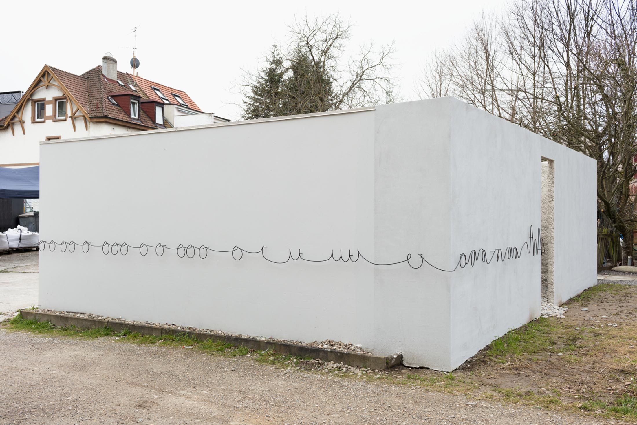 Exhibition View Kasia Fudakowski, Maria Loboda, Zoe Paul at SALTS, Birsfelden / Photo: Gunnar Meier / Courtesy SALTS & the Artists / Samuel Leuenberger & Elise Lammer