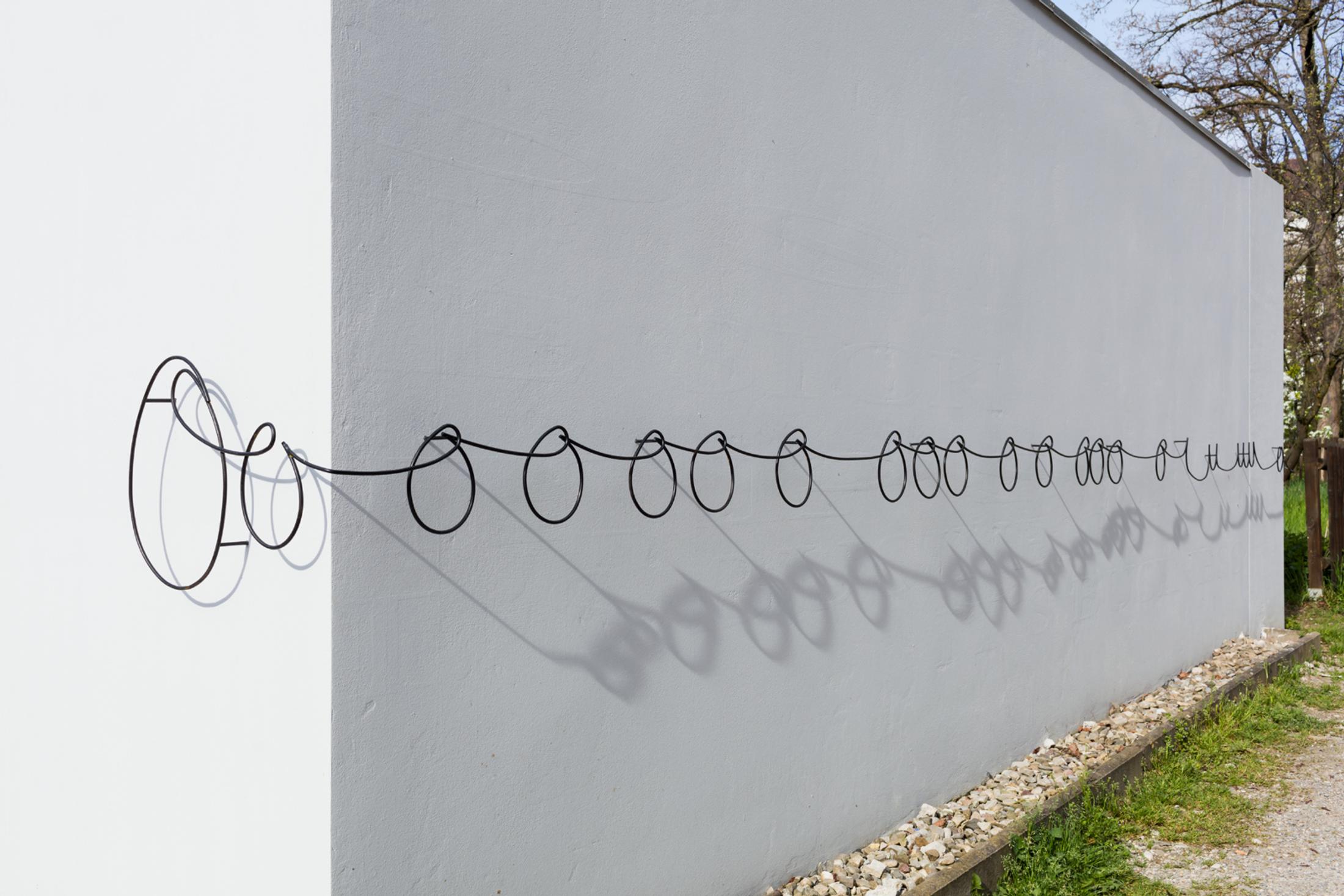 Exhibition View Kasia Fudakowski, Maria Loboda, Zoe Paul at SALTS, Birsfelden / Photo: Gunnar Meier / Courtesy SALTS & the Artists / Samuel Leuenberger & Elise Lammer