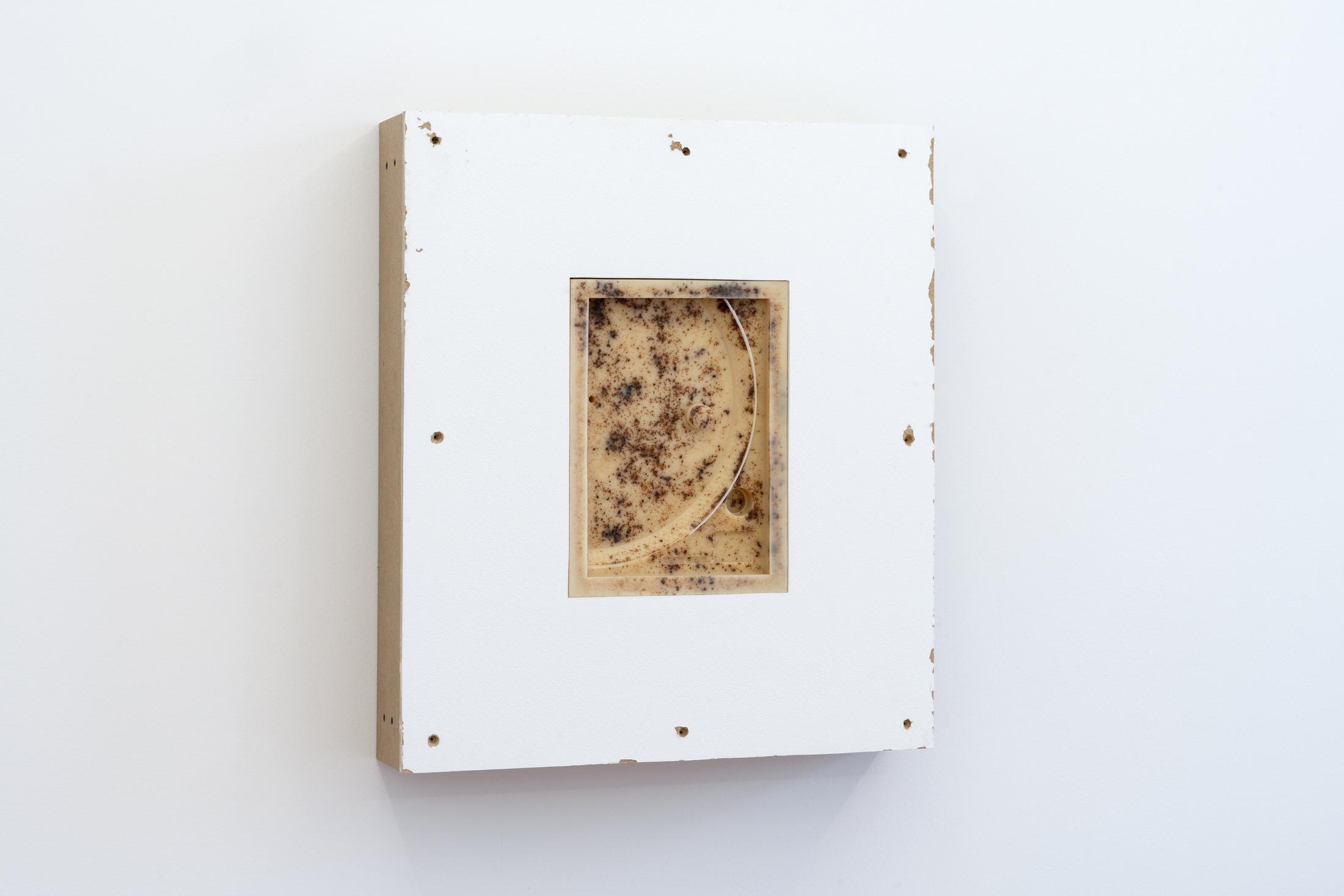 Exhibition View Groupshow «Kasten» at Stadtgalerie, Bern, 2020 / Photo: CE / Courtesy: the artists and Stadtgalerie, Bern