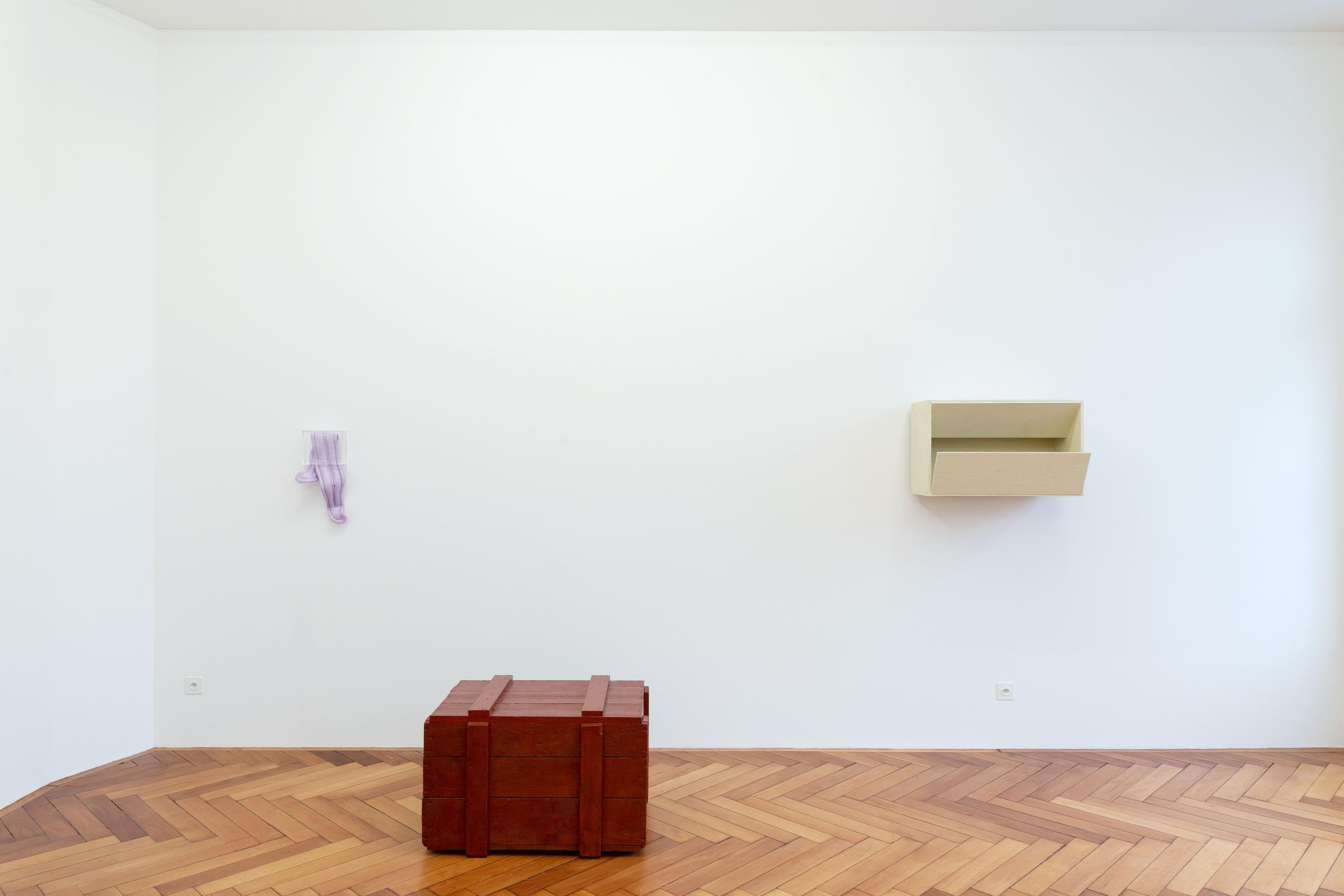 Exhibition View Groupshow «Kasten» at Stadtgalerie, Bern, 2020 / Photo: CE / Courtesy: the artists and Stadtgalerie, Bern