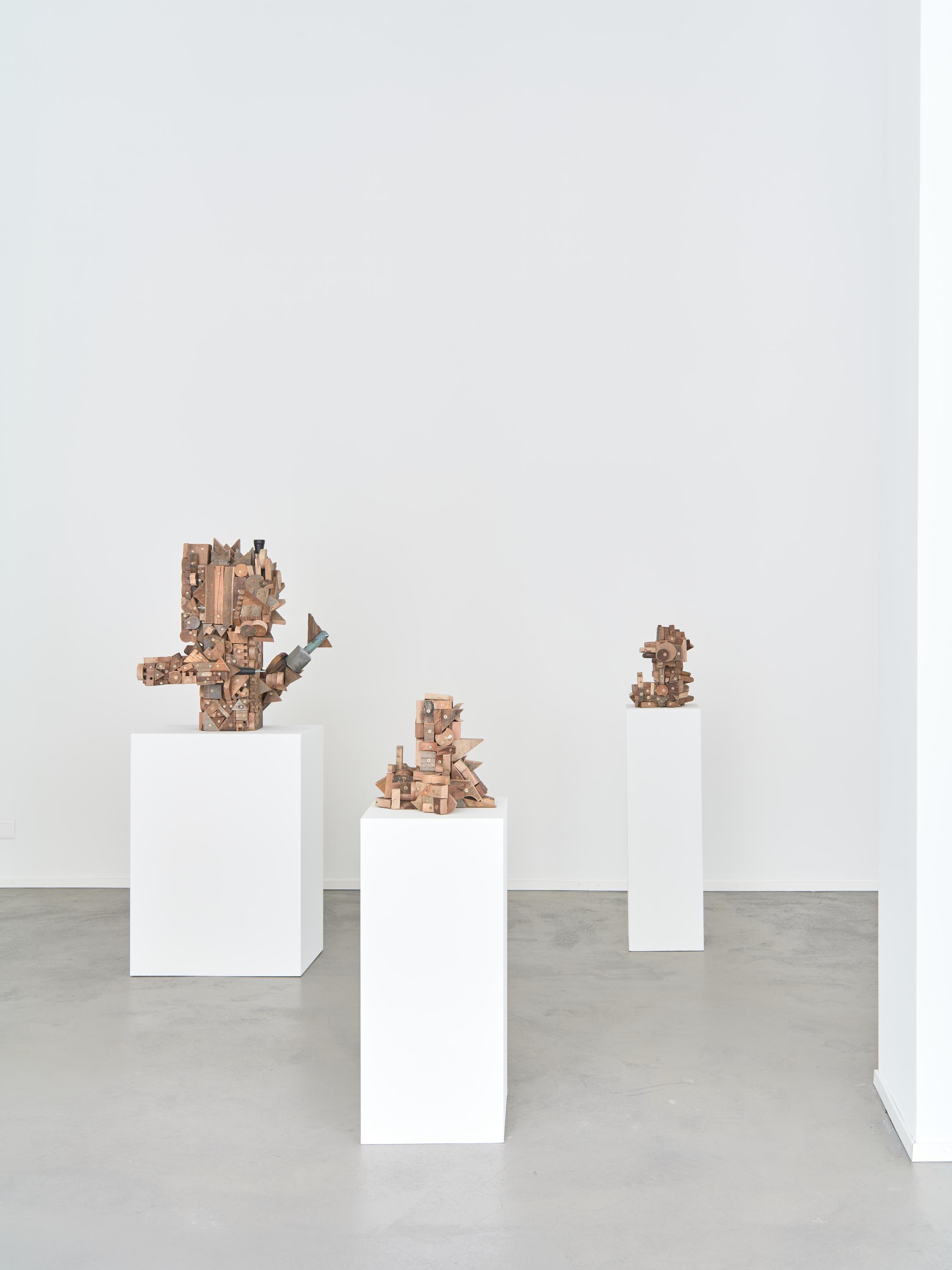 Exhibition View Kemang Wa Lehulere Solo Show «To Every Earth its Blood» at Galerie Tschudi, Zurich, 2023 / Photo: Max Ehrengruber / Courtesy: the artist and Galerie Tschudi
