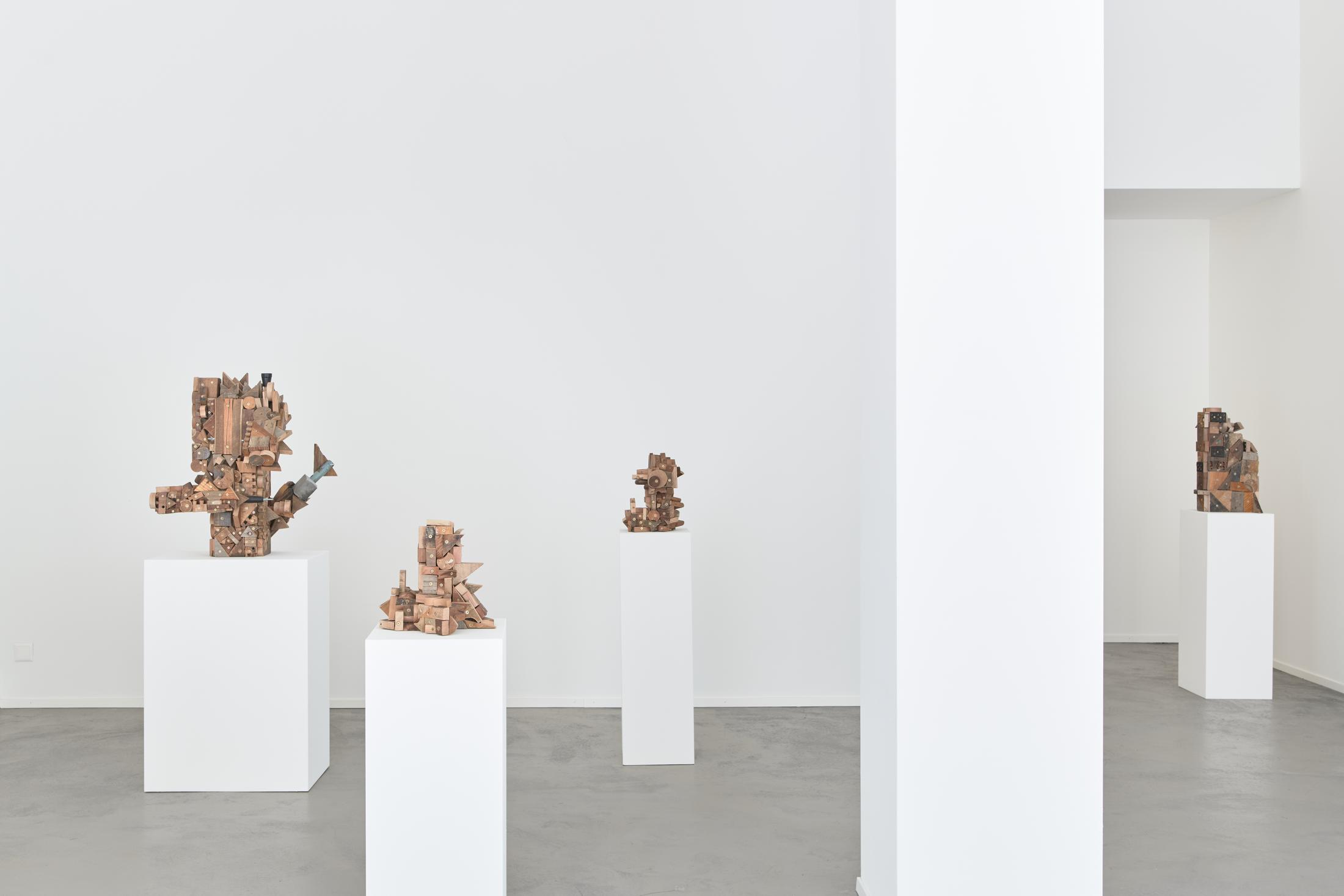 Exhibition View Kemang Wa Lehulere Solo Show «To Every Earth its Blood» at Galerie Tschudi, Zurich, 2023 / Photo: Max Ehrengruber / Courtesy: the artist and Galerie Tschudi