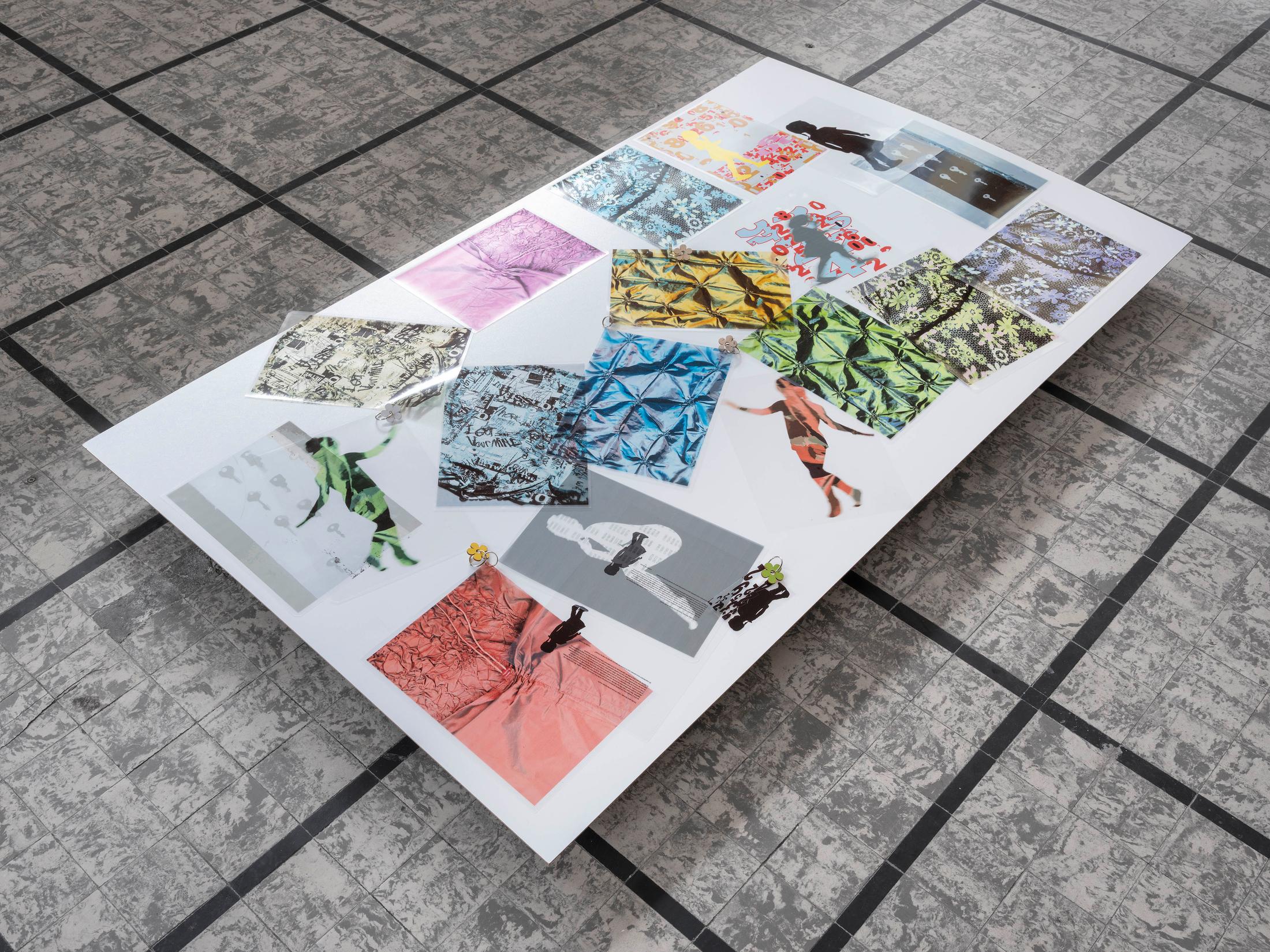 Exhibition View Kim Coussée & Inner Light Joint Exhibition «No Holiday» at Tunnel Tunnel, Lausanne, 2020 / Photo: Julien Gremaud / Courtesy: the artists and Tunnel Tunnel