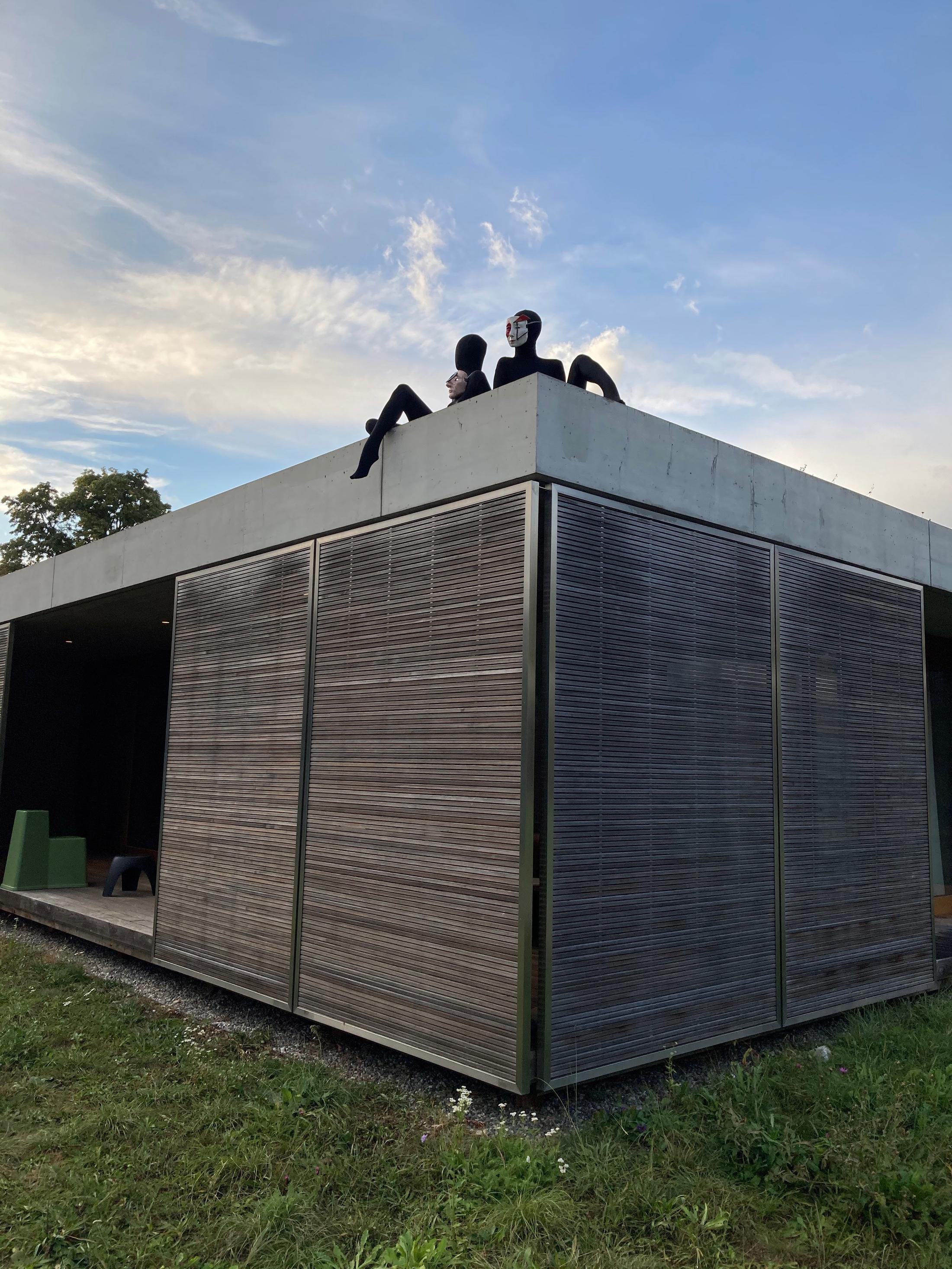 Exhibition View Groupshow «Modern Nature: An Hommage to Derek Jarman, part II; view on Julie Monot, Invoke to Evoke, 2019» at La Becque, La Tour-de-Peilz, 2020 / Photo: Manon Briod / Courtesy: the artists and La Becque