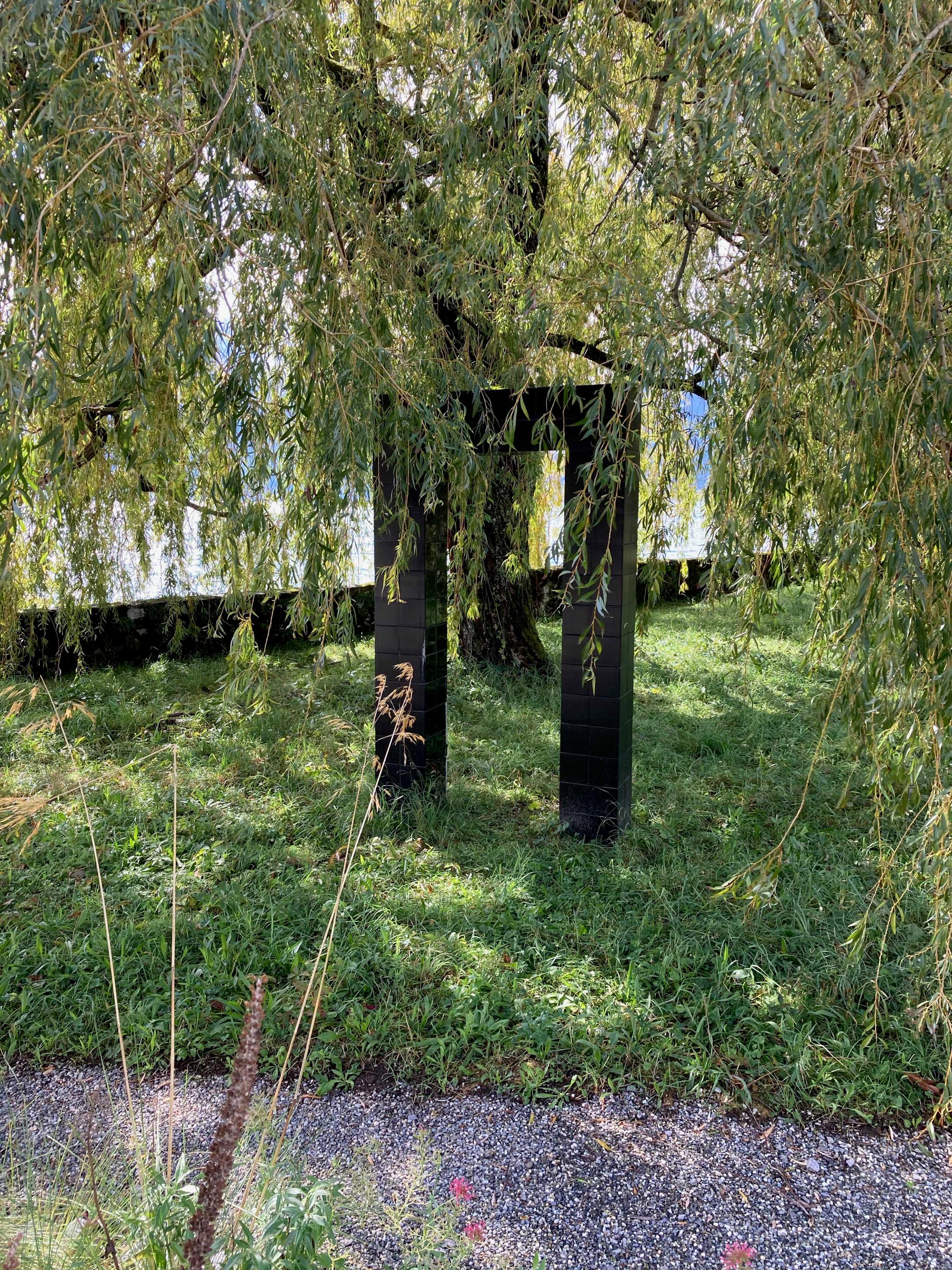 Exhibition View Groupshow «Modern Nature: An Hommage to Derek Jarman, part II; view on Prem Sahib, Archway; Single Purple Column, 2019» at La Becque, La Tour-de-Peilz, 2020 / Photo: Manon Briod / Courtesy: the artists and La Becque