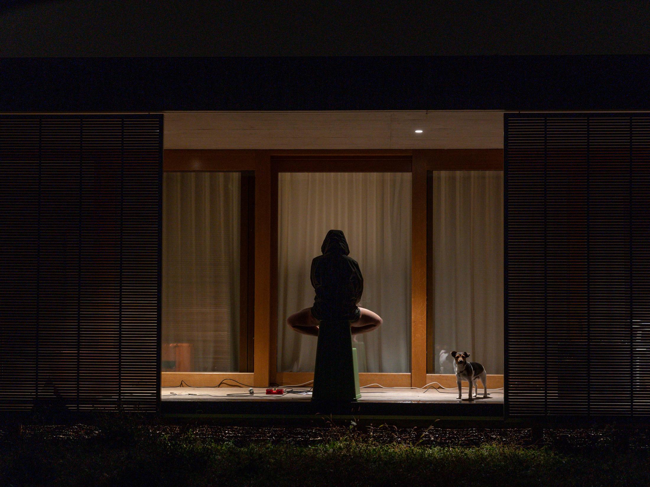 Exhibition View Groupshow «Modern Nature: An Hommage to Derek Jarman, part II; view on Florence Peake, Cave, performative reading, 2020» at La Becque, La Tour-de-Peilz, 2020 / Photo: Julien Gremaud / Courtesy: the artists and La Becque