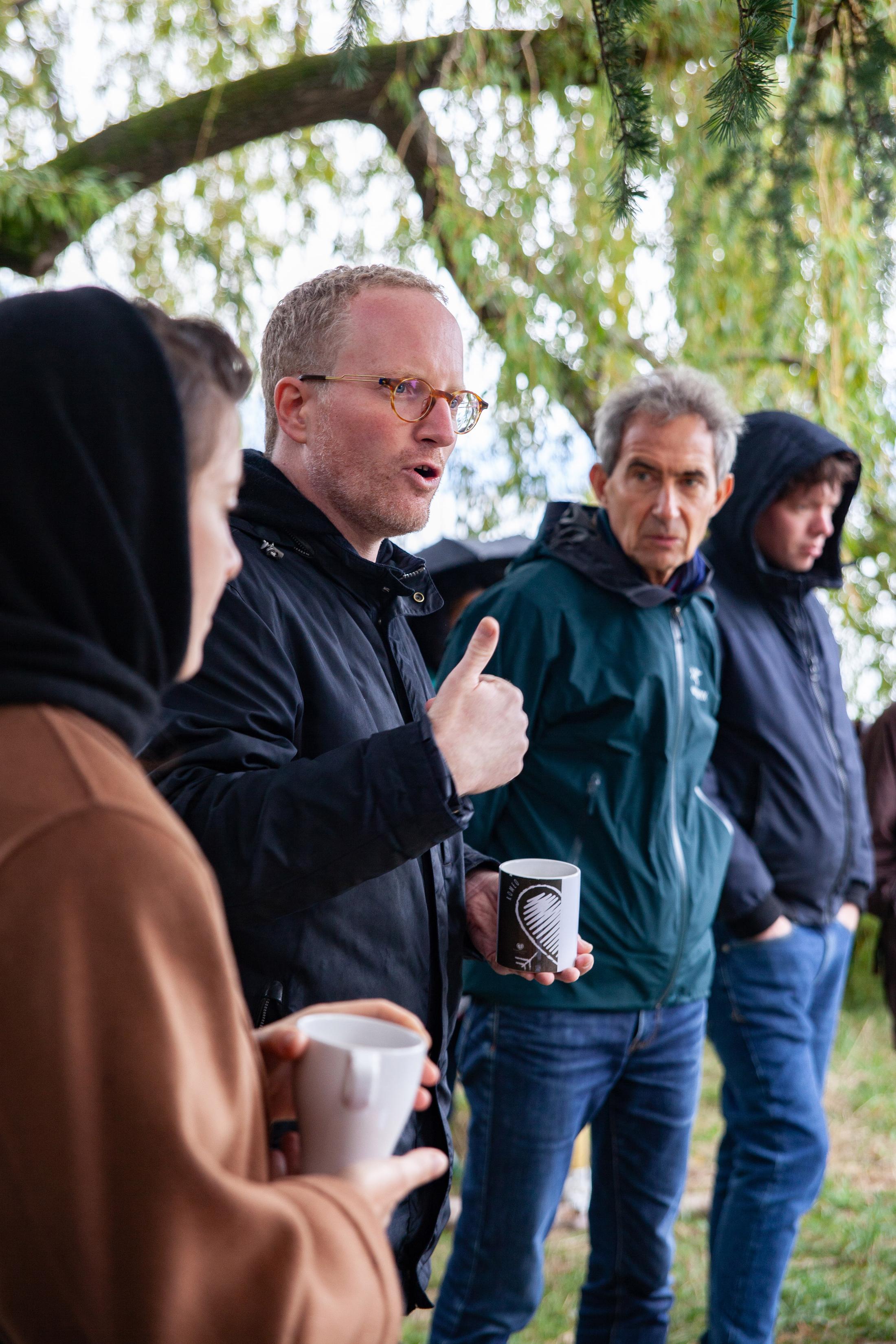 Exhibition View Groupshow «Modern Nature: An Hommage to Derek Jarman, part II; view on Modern Nature: Guided tour with Luc Meier (Director of La Becque) and Elise Lammer (Curator), 2020» at La Becque, La Tour-de-Peilz, 2020 / Photo: Diana Martin / Courtesy: the artists and La Becque