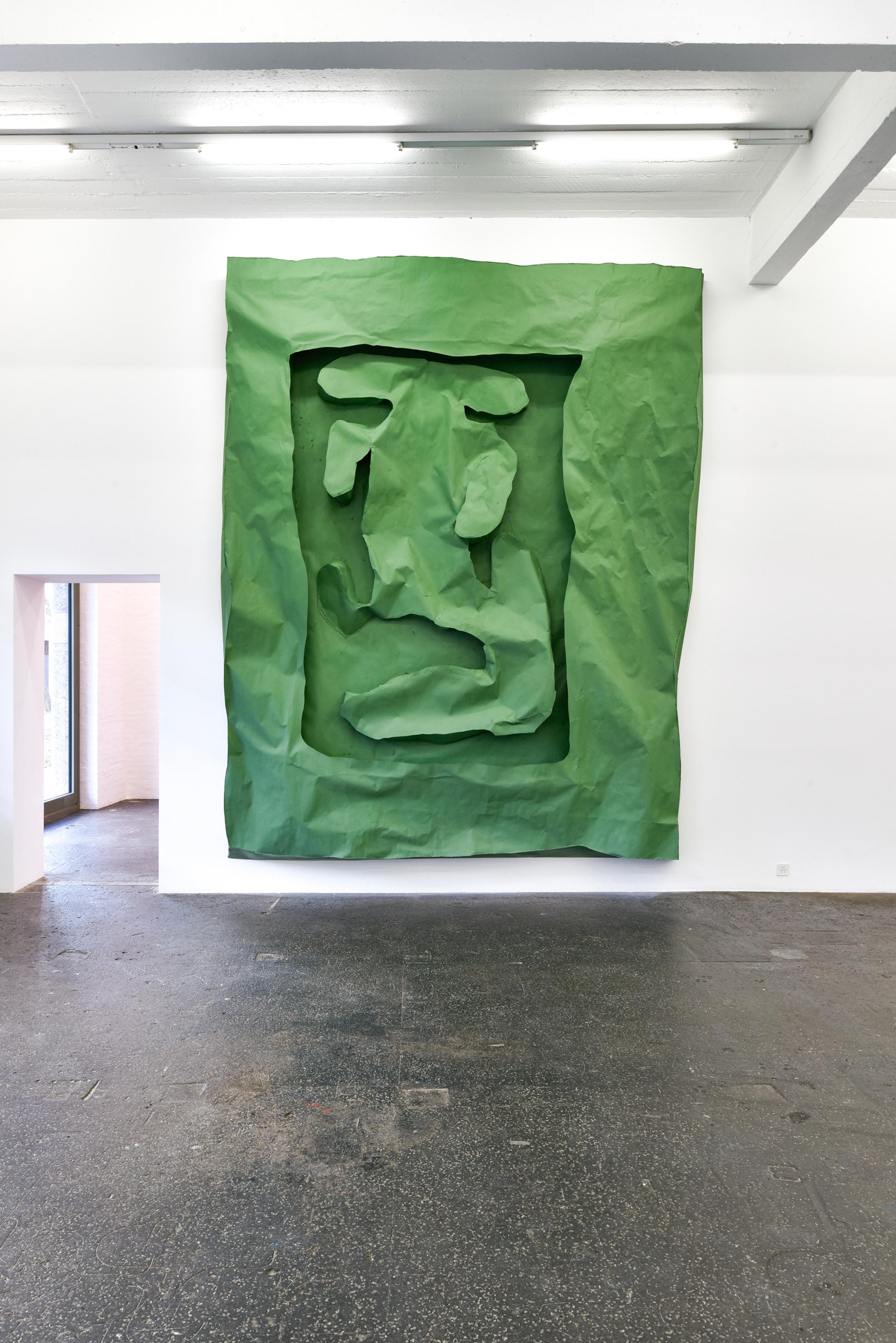Exhibition View Groupshow «La fine ligne; view on Simone Holliger, Green frame figure, 2020» at Kunst Halle Sankt Gallen, St. Gallen, 2020 / Photo: Kunst Halle Sankt Gallen, Sebastian Schaub / Courtesy: the artist; Gallery Nicolas Krupp, Basel