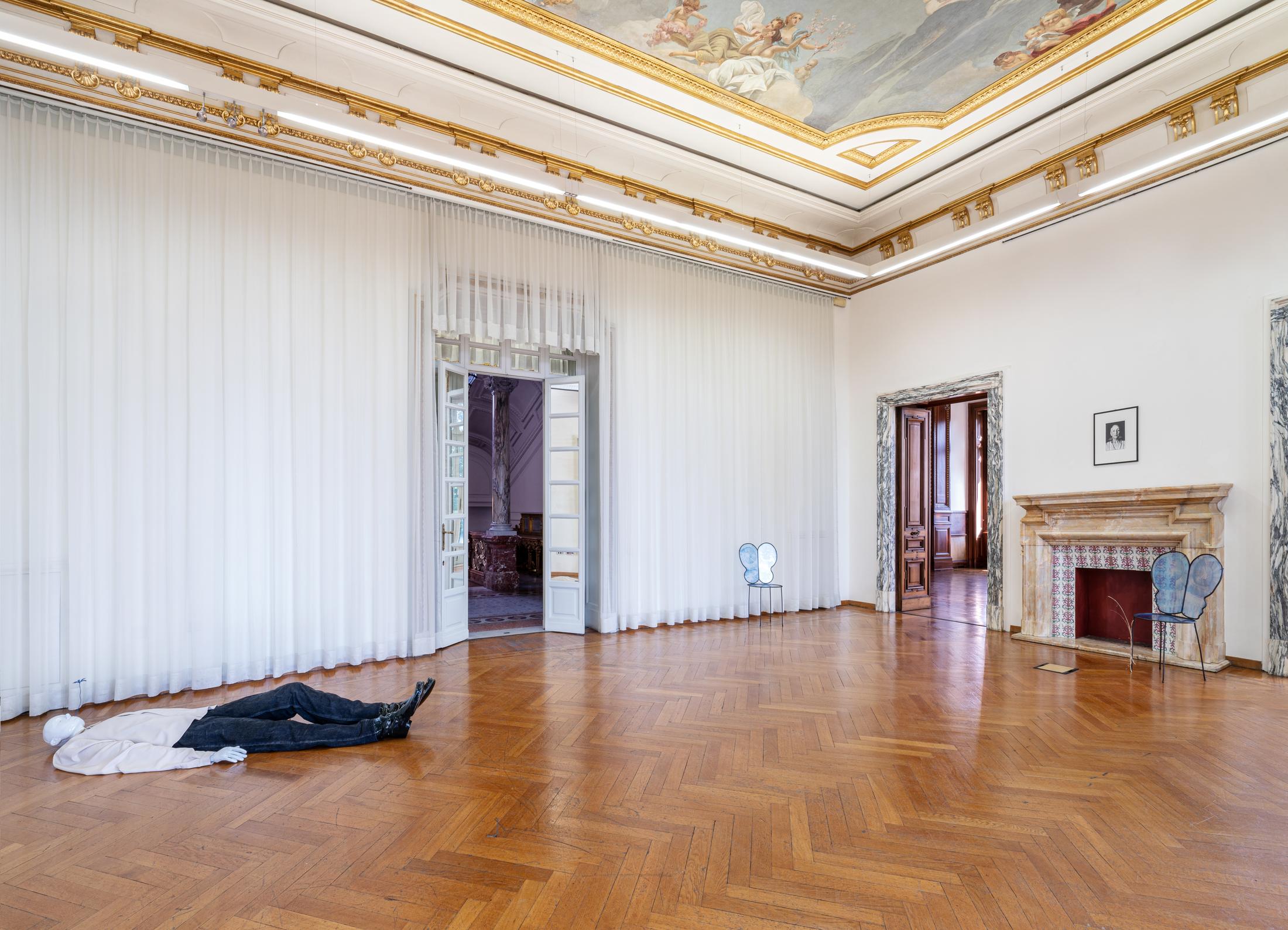 Exhibition View Group Show «L'arcobaleno riposa sulla strada» at Istituto Svizzero, Rome, 2022-2023 / Photo: OKNOstudio, Ela Bialkowska / Courtesy: the artists and Istituto Svizzero