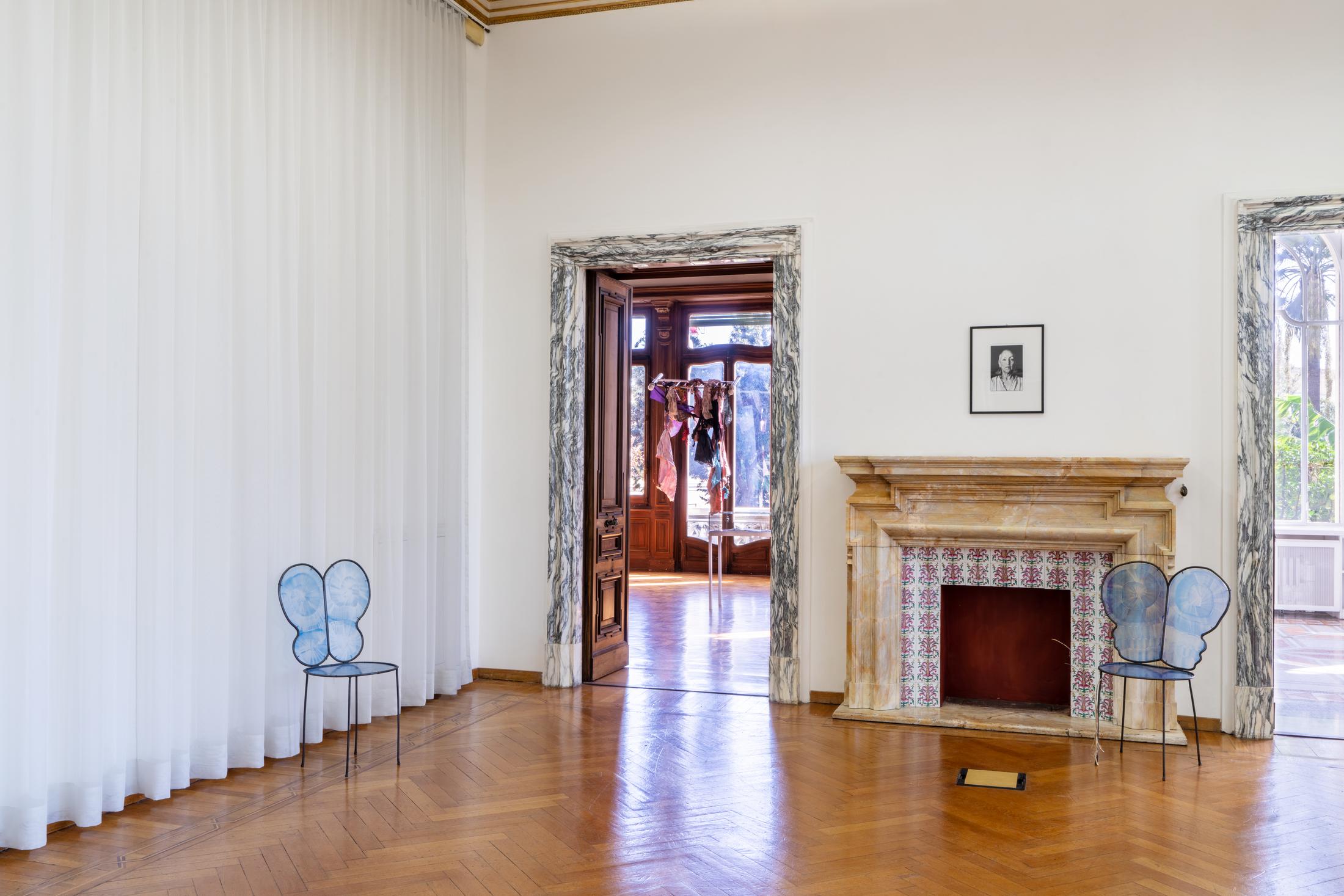 Exhibition View Group Show «L'arcobaleno riposa sulla strada» at Istituto Svizzero, Rome, 2022-2023 / Photo: OKNOstudio, Ela Bialkowska / Courtesy: the artists and Istituto Svizzero