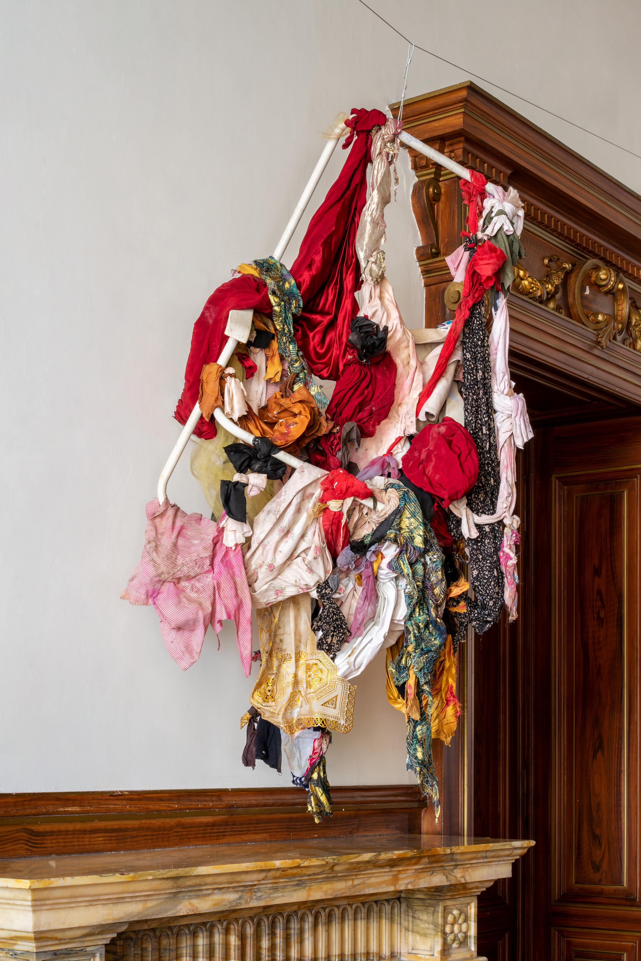 Exhibition View Group Show «L'arcobaleno riposa sulla strada; view on Ser Serpas, Pay to cum (what I thought), 2017, clay, leather, metal, rotting berries, weathered fabric, 109 × 83.8 × 33 cm» at Istituto Svizzero, Rome, 2022-2023 / Photo: OKNOstudio, Ela Bialkowska / Courtesy: the artist and Private Collection