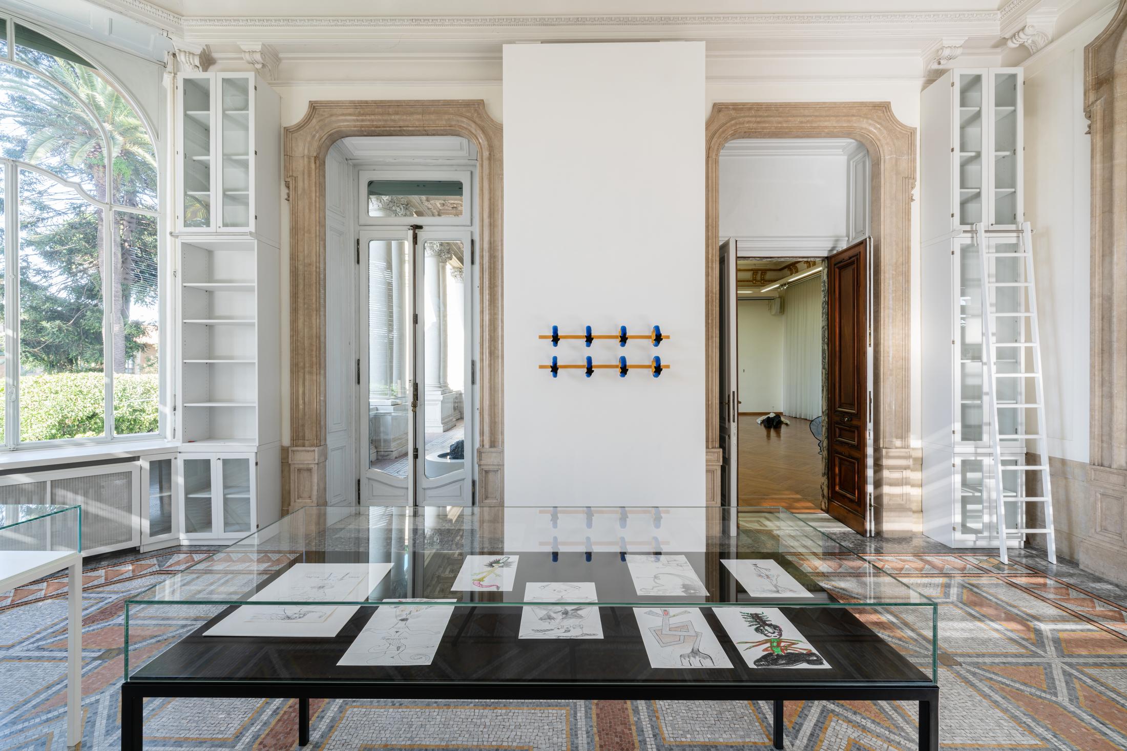 Exhibition View Group Show «L'arcobaleno riposa sulla strada» at Istituto Svizzero, Rome, 2022-2023 / Photo: OKNOstudio, Ela Bialkowska / Courtesy: the artists and Istituto Svizzero