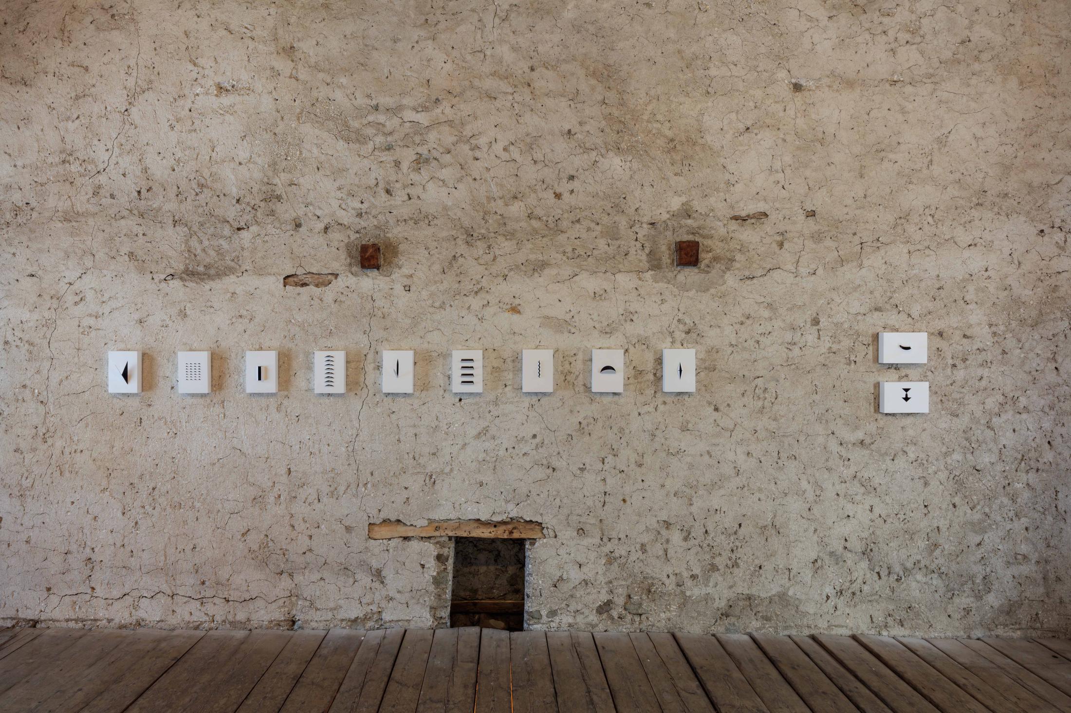 Exhibition View Li Gao Soloshow «Half and Half» at Stalla Madulain, Madulain, 2020 / Photo: Paulo Ricardo dos Santos Sousa / Courtesy: the artist and Stalla Madulain