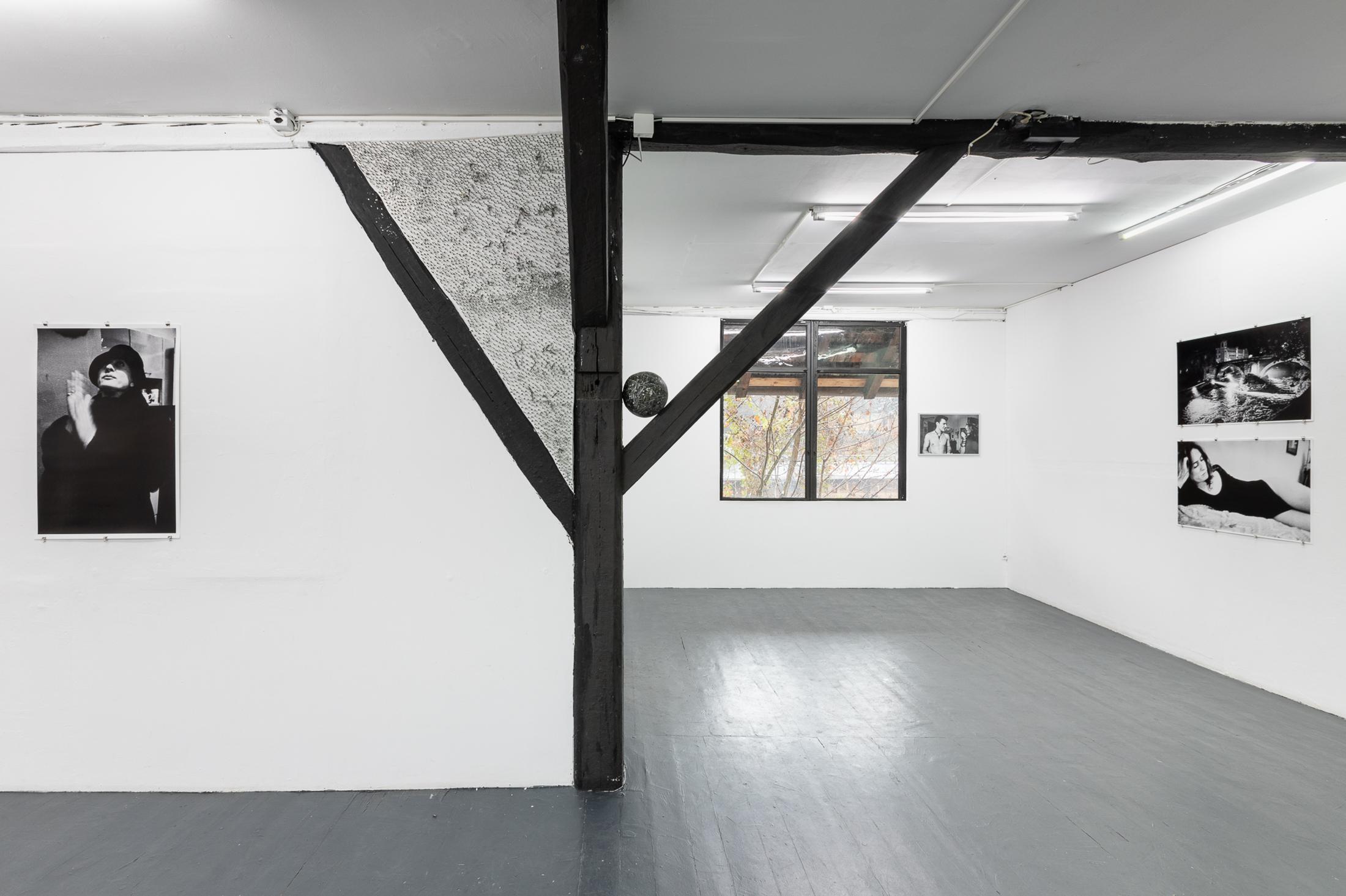 Exhibition View Duo Show «We Unleash Storms, Yet We Like the Sun» at Last Tango, Zurich, 2022-2023 / Photo: Kilian Bannwart / Courtesy: the artists and Last Tango