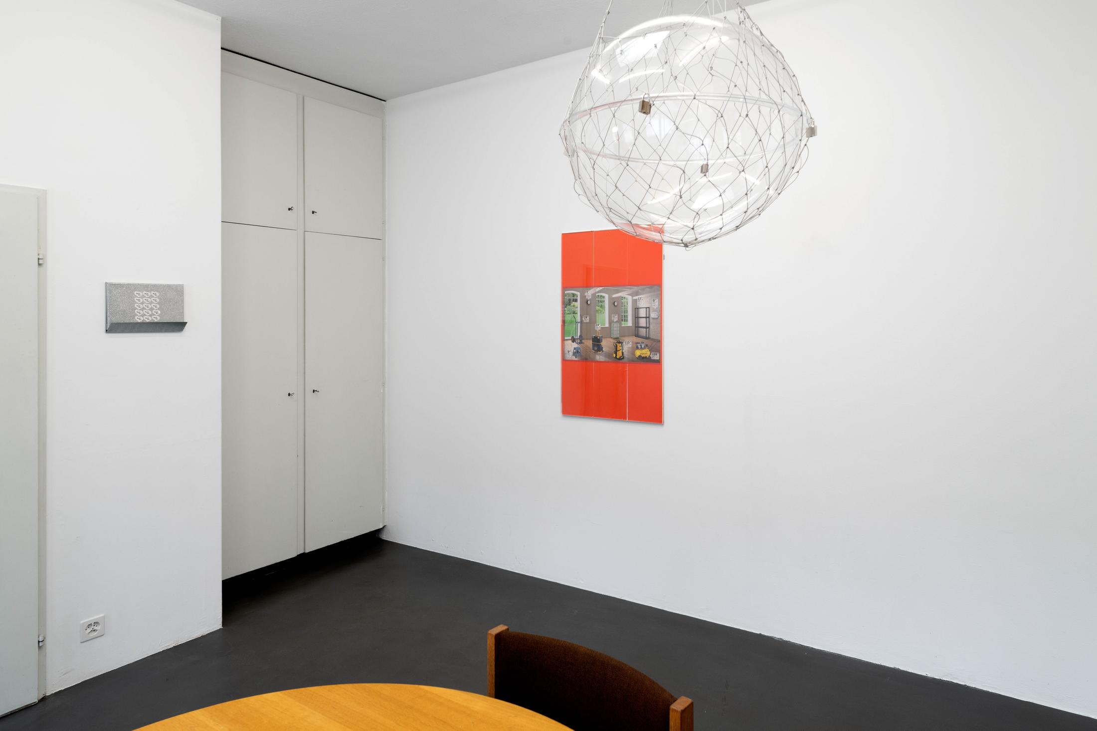 Exhibition View Lorenza Longhi Solo Show «Treat Yourself to a Break» at Weiss Falk, Basel, 2021 / Photo: Flavio Karrer / Courtesy: the artist and Weiss Falk