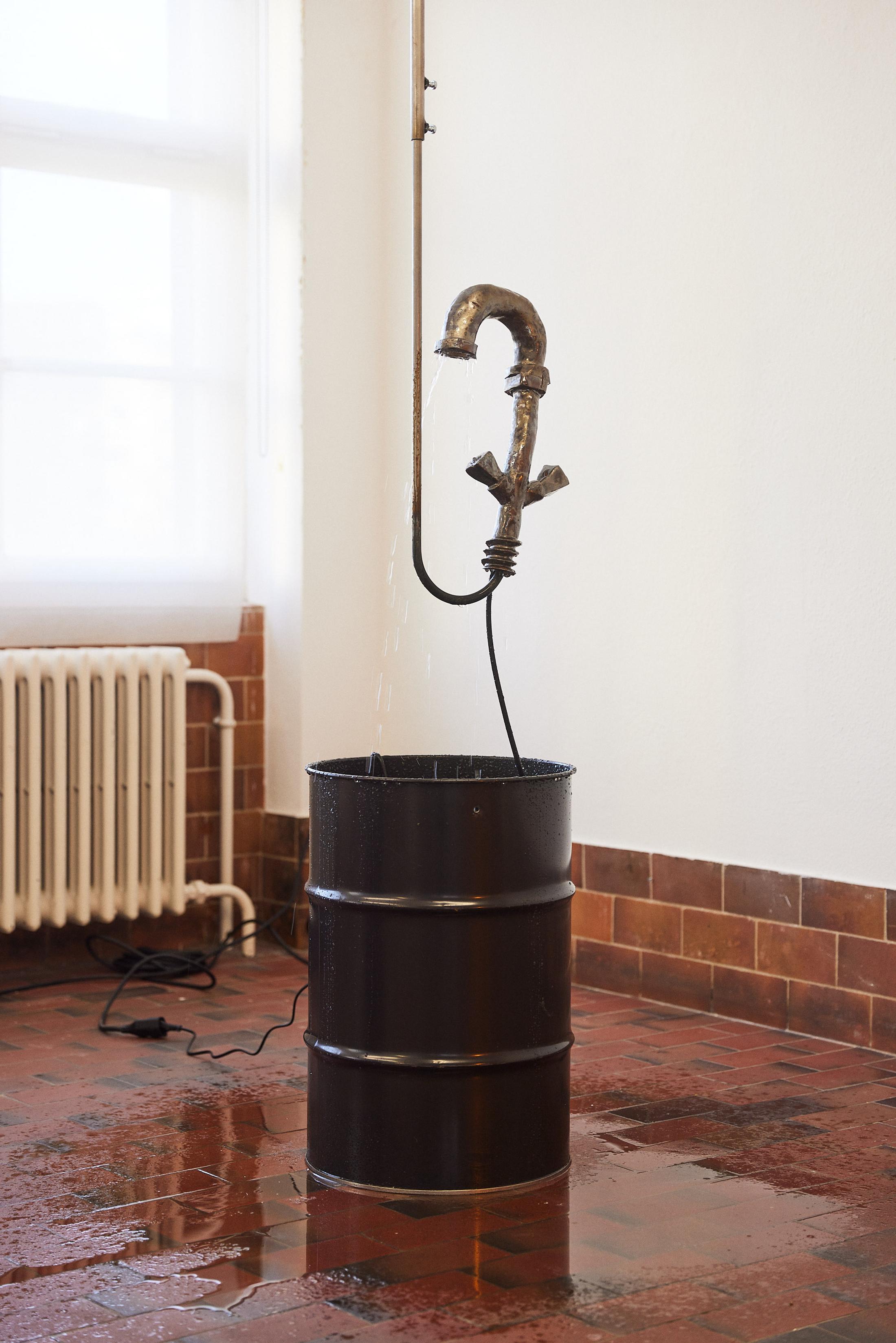 Exhibition View Lou Masduraud Solo Show «Wet Men» at Mayday, Basel, 2022 / Photo: Moritz Schermbach / Courtesy: the artist and Mayday