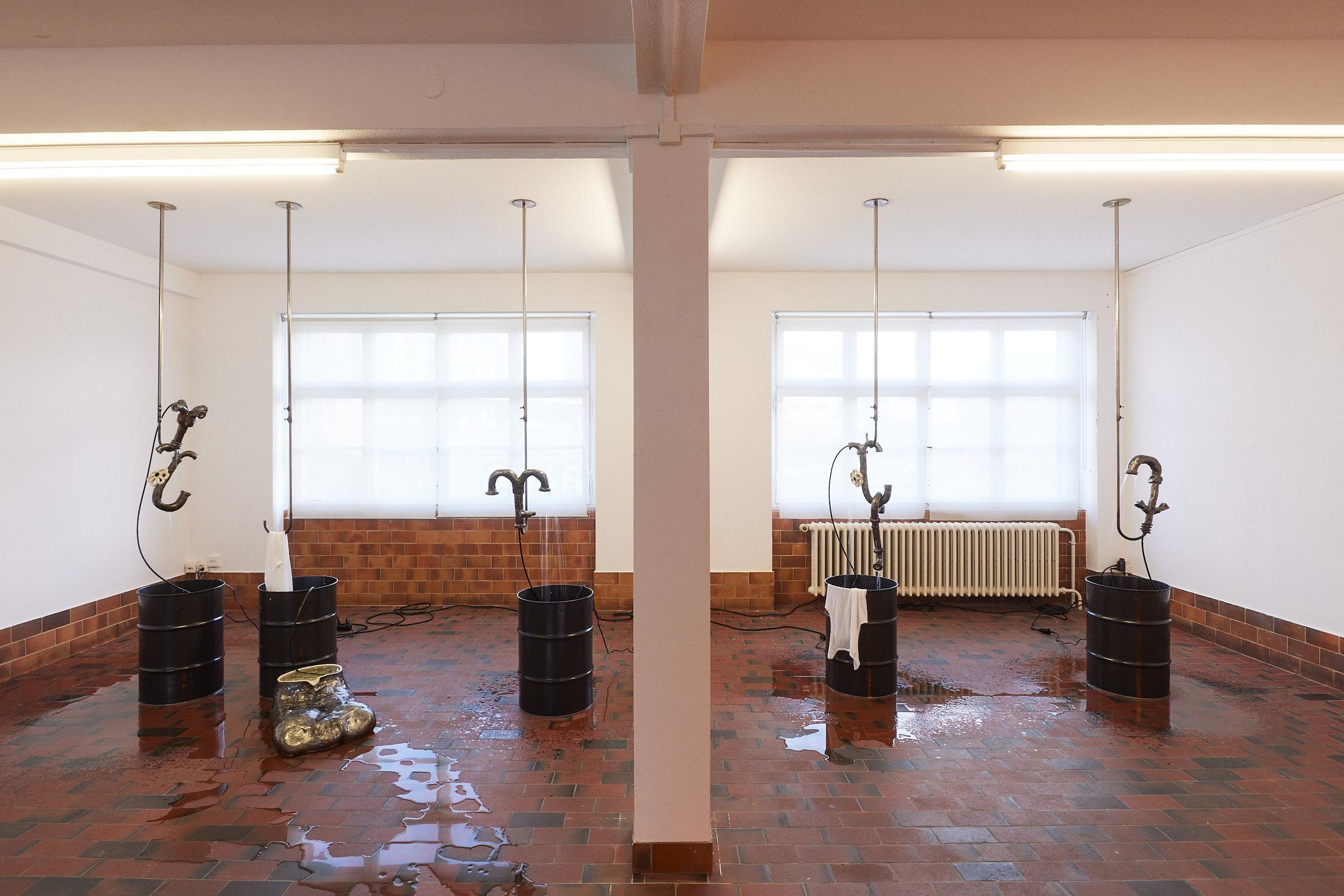 Exhibition View Lou Masduraud Solo Show «Wet Men» at Mayday, Basel, 2022 / Photo: Moritz Schermbach / Courtesy: the artist and Mayday