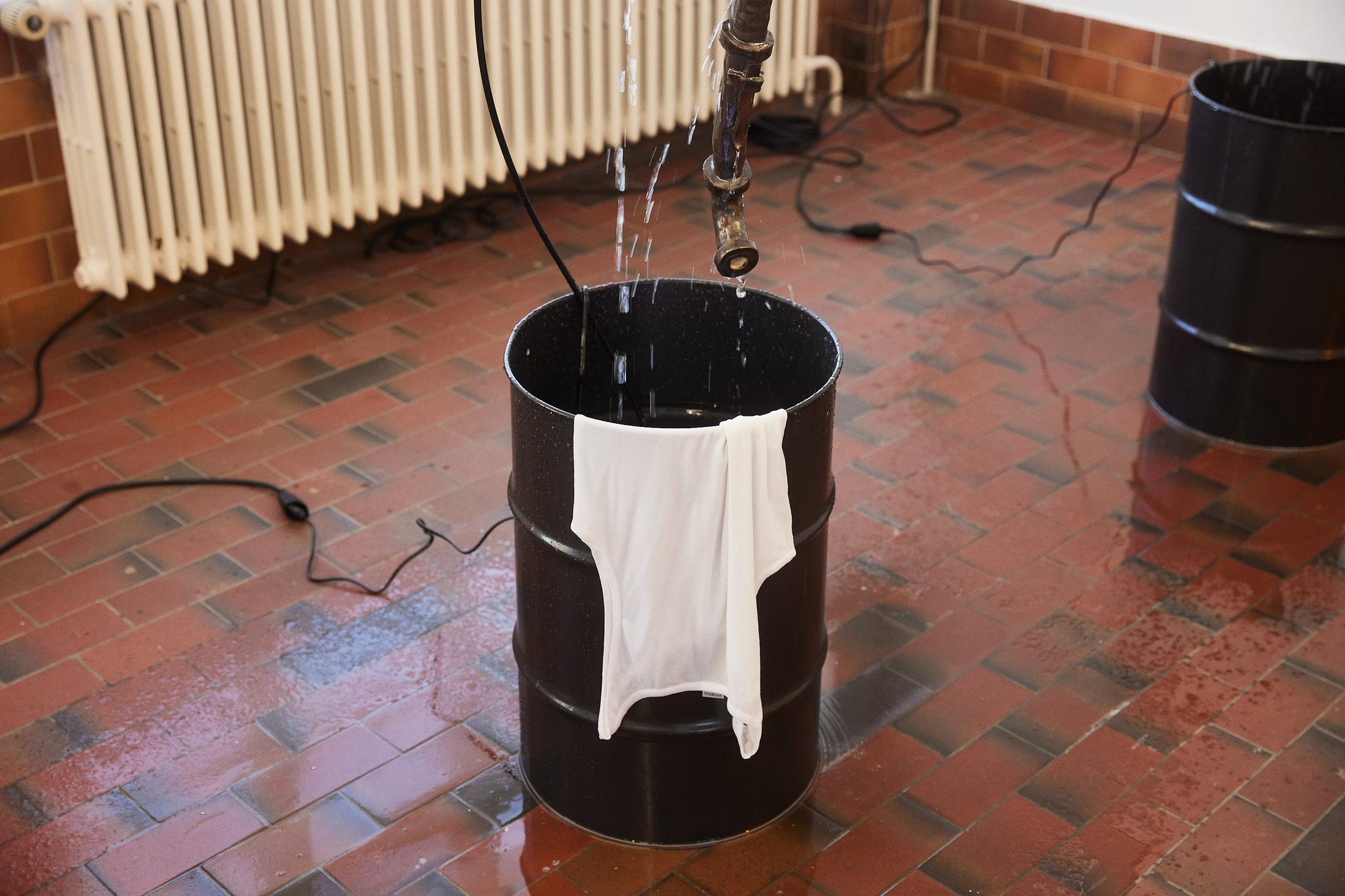 Exhibition View Lou Masduraud Solo Show «Wet Men» at Mayday, Basel, 2022 / Photo: Moritz Schermbach / Courtesy: the artist and Mayday