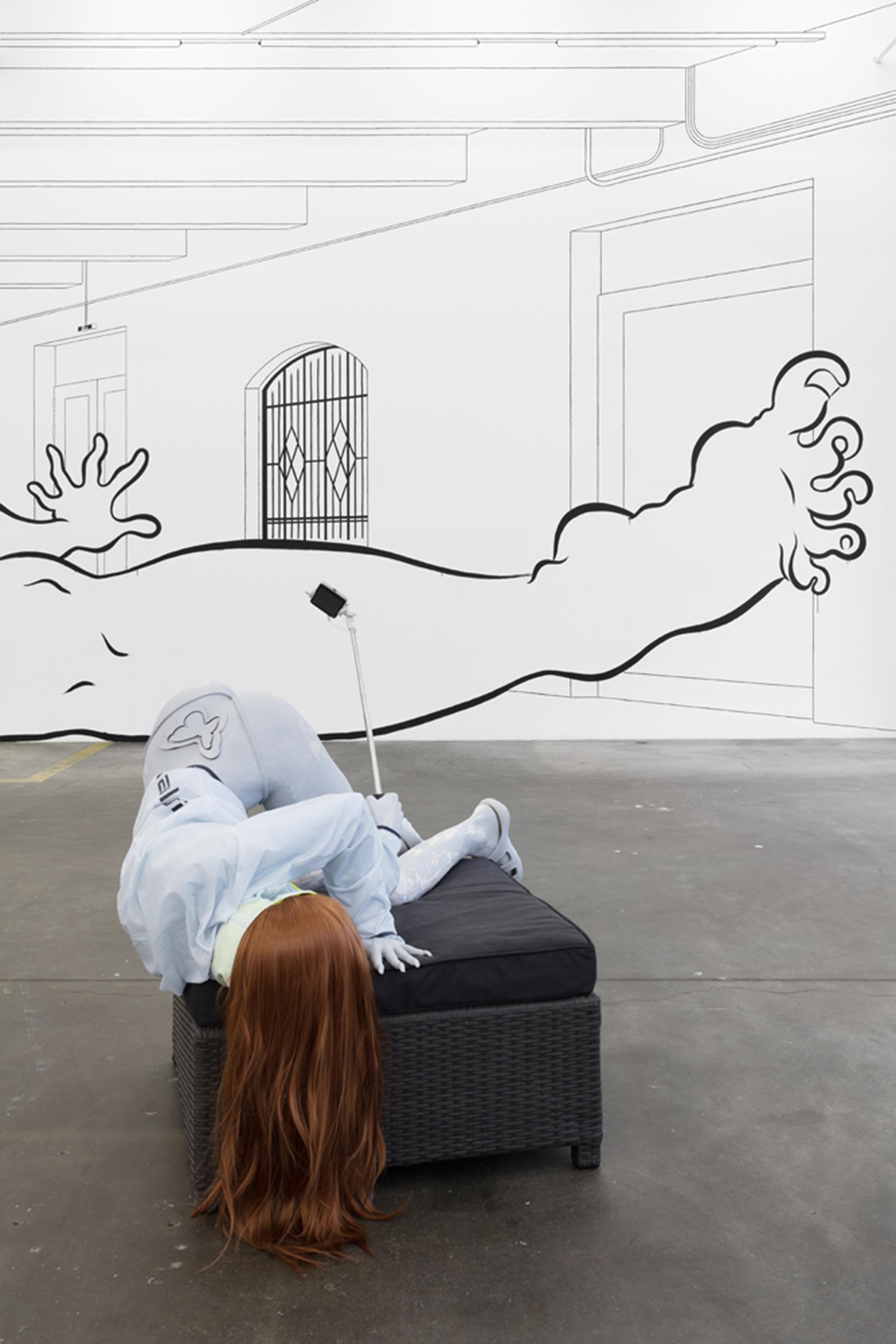 Ebecho Muslimova “Fatebe Big Foot, 2018 “, Courtesy: the artist / Anna Uddenberg “Journey of Self Discovery, 2016“, Courtesy: the artist and Kraupa-Tuskany Zeidler, Berlin / Photo: Kunst Halle Sankt Gallen, Gunnar Meier