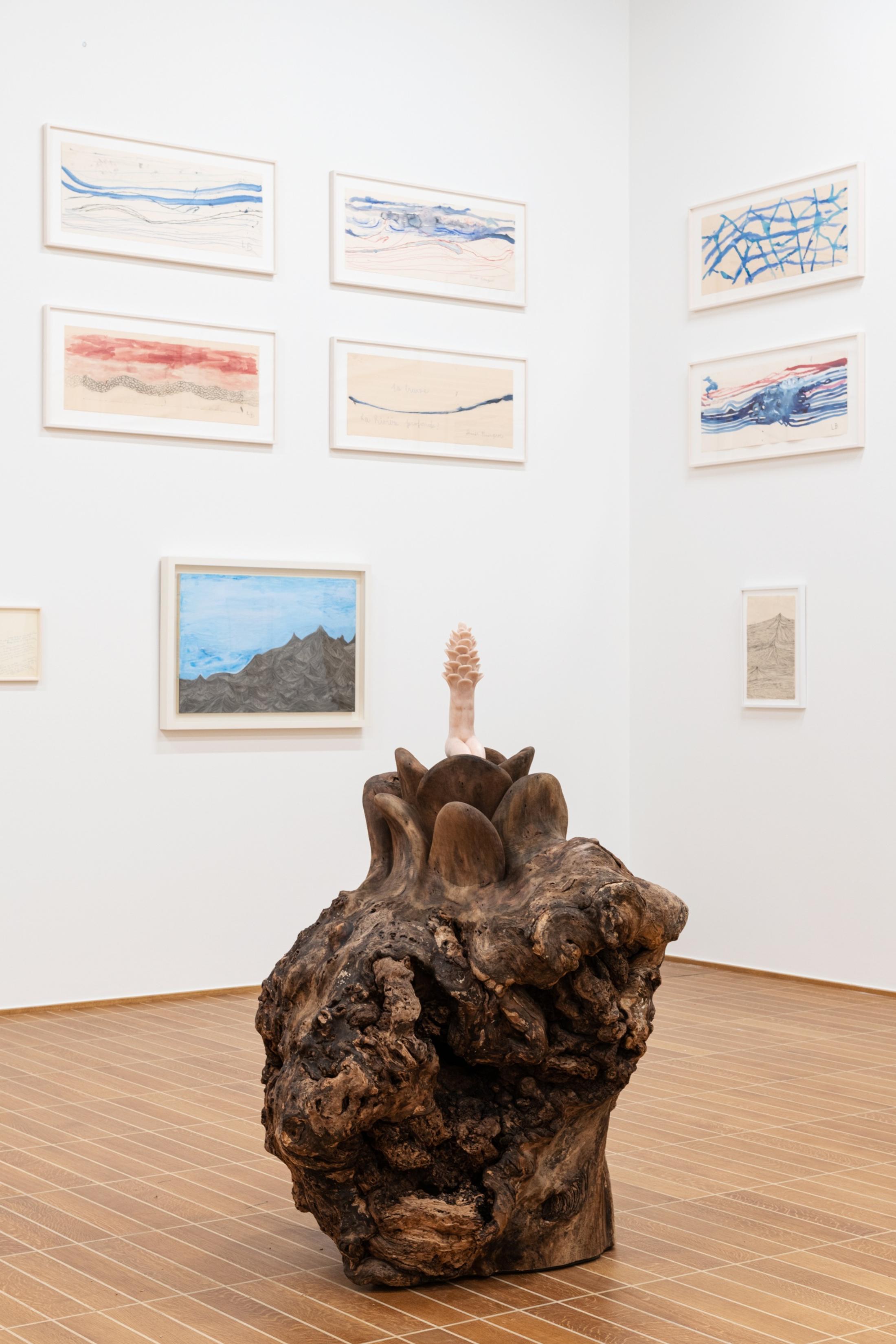Exhibition View Louise Bourgeois x Jenny Holzer Solo Show «The Violence of Handwriting Across a Page; view on Louise Bourgeois, Topiary, 2005» at Kunstmuseum Basel, Basel, 2022 / Photo: Jonas Hänggi / Courtesy: The Easton Foundation and ProLitteris