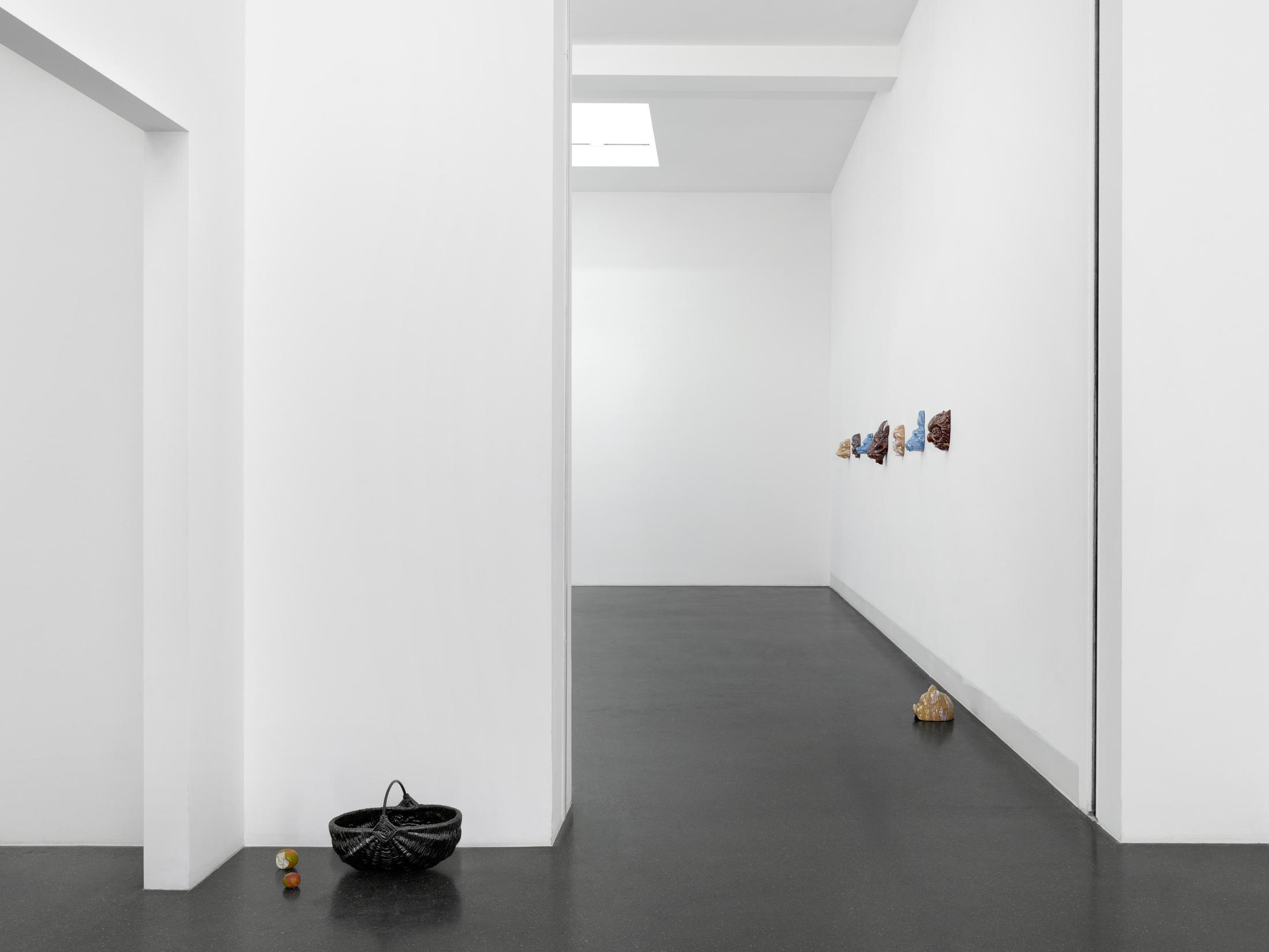 Exhibition View Mai-Thu Perret Soloshow «With an unbounded force» at Galerie Francesca Pia, Zurich, 2020 / Photo: Annik Wetter / Courtesy: the artist and Galerie Francesca Pia