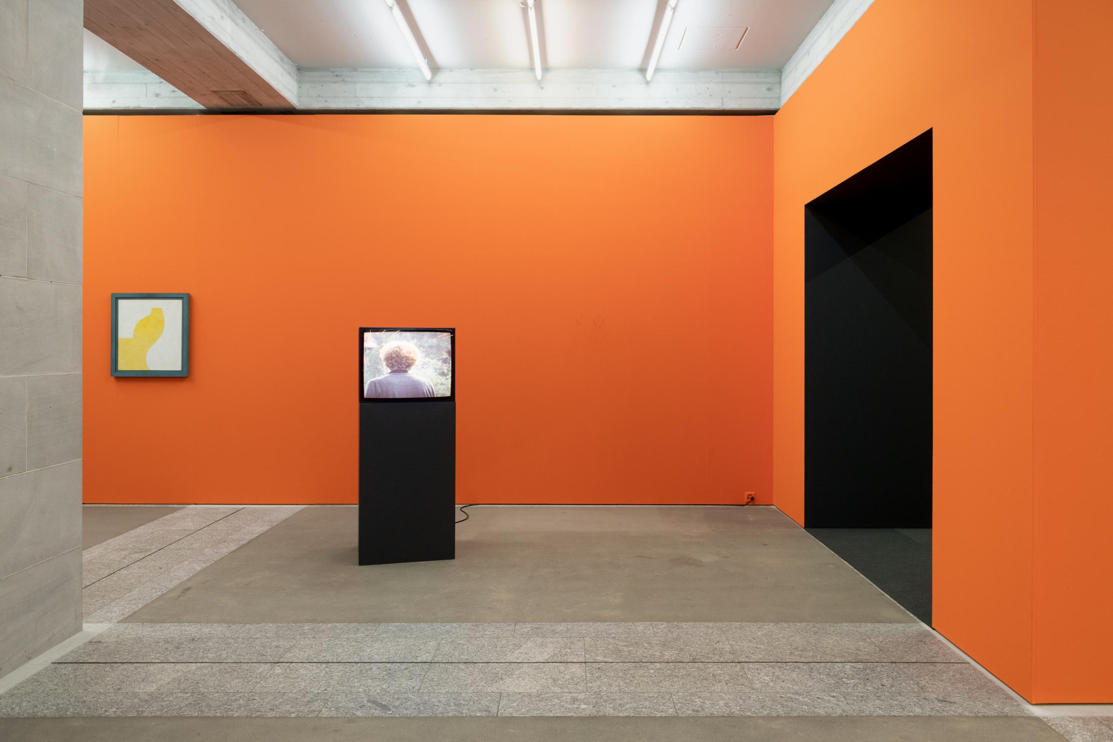 Exhibition View Manon de Boer Solo Show «Che bella voce» at Kunstmuseum St. Gallen, St. Gallen, 2022 / Photo: Sebastian Stadler / Courtesy: the artist and Kunstmuseum St. Gallen