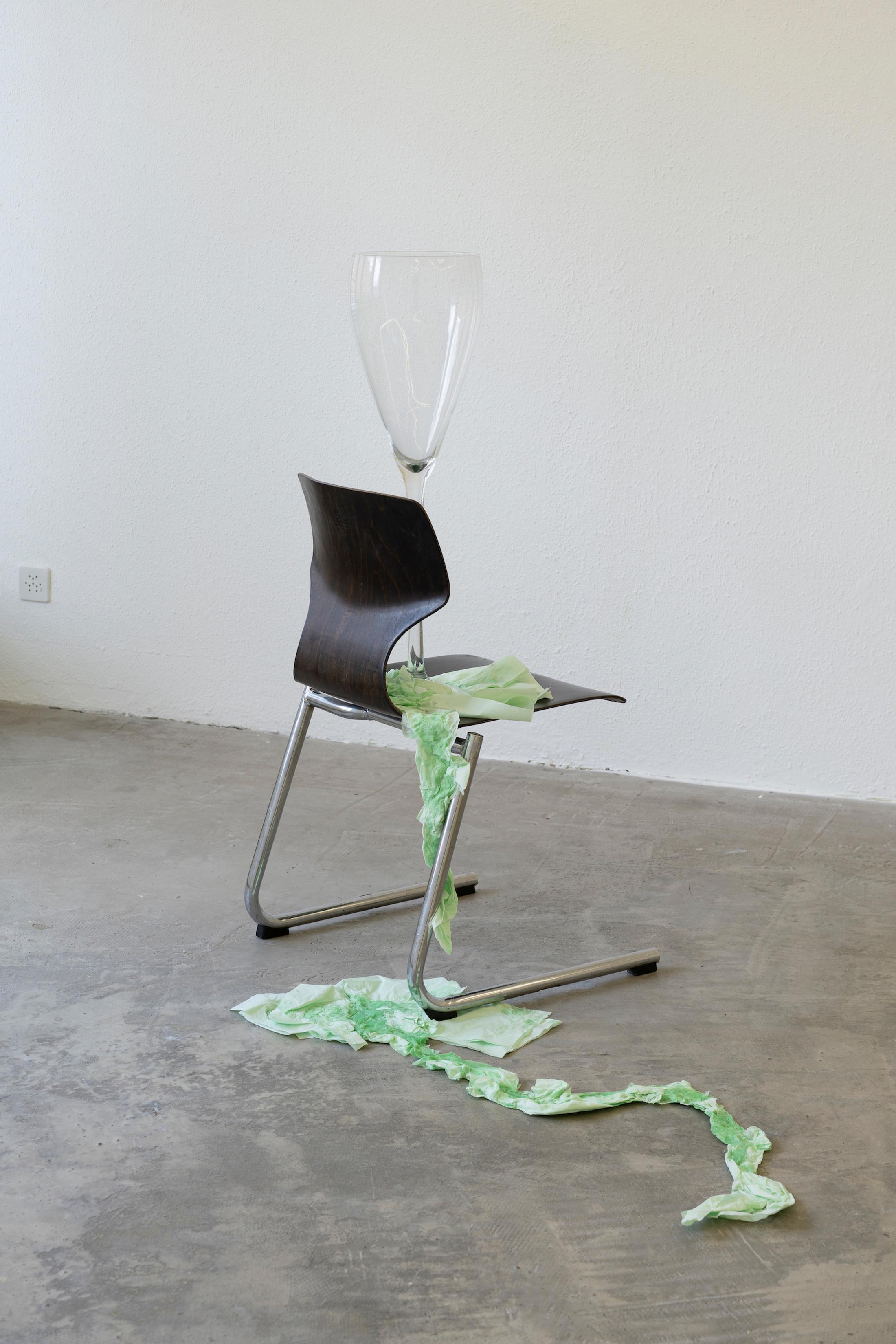 Exhibition View Mara Wohnhaas Solo Show «The fly on a speaker's nose; view on Mara Wohnhaas, Empty vessel of representation, 2023, Glass, napkins, textile hardener, dimensions variable» at Hamlet, Zurich, 2023 / Photo: Claude Barrault / Courtesy: the artist and Hamlet