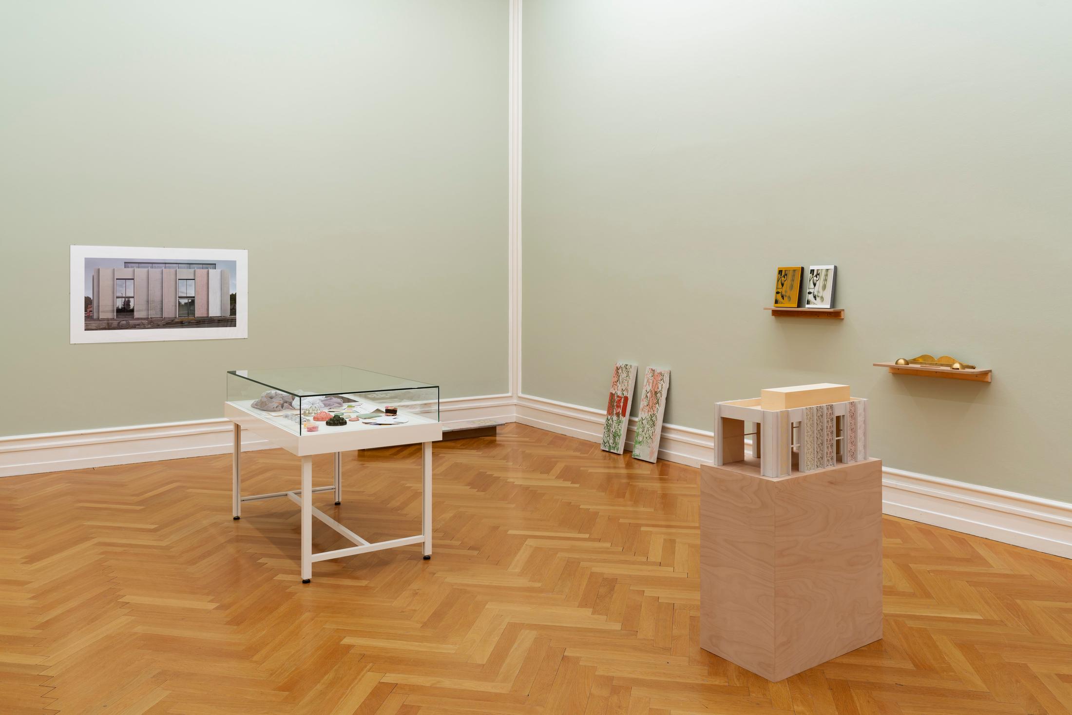 Exhibition View Marc Camille Chaimowicz Soloshow «Dear Valérie…» at Kunsthalle Bern, Bern, 2020 / Photo: Gunnar Meier / Courtesy: the artist and Kunsthalle Bern