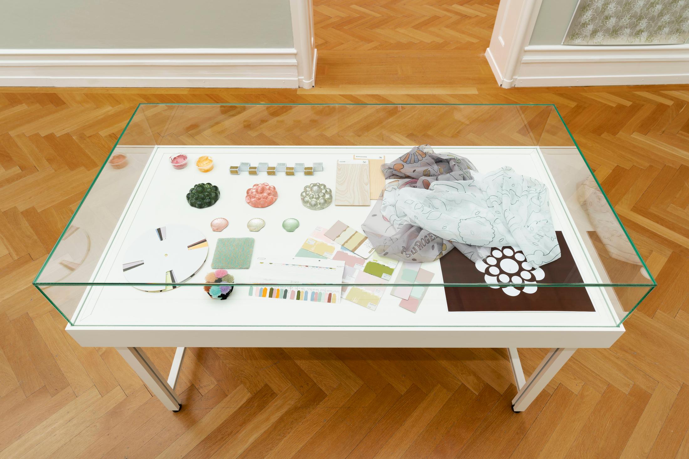 Exhibition View Marc Camille Chaimowicz Soloshow «Dear Valérie…» at Kunsthalle Bern, Bern, 2020 / Photo: Gunnar Meier / Courtesy: the artist and Kunsthalle Bern