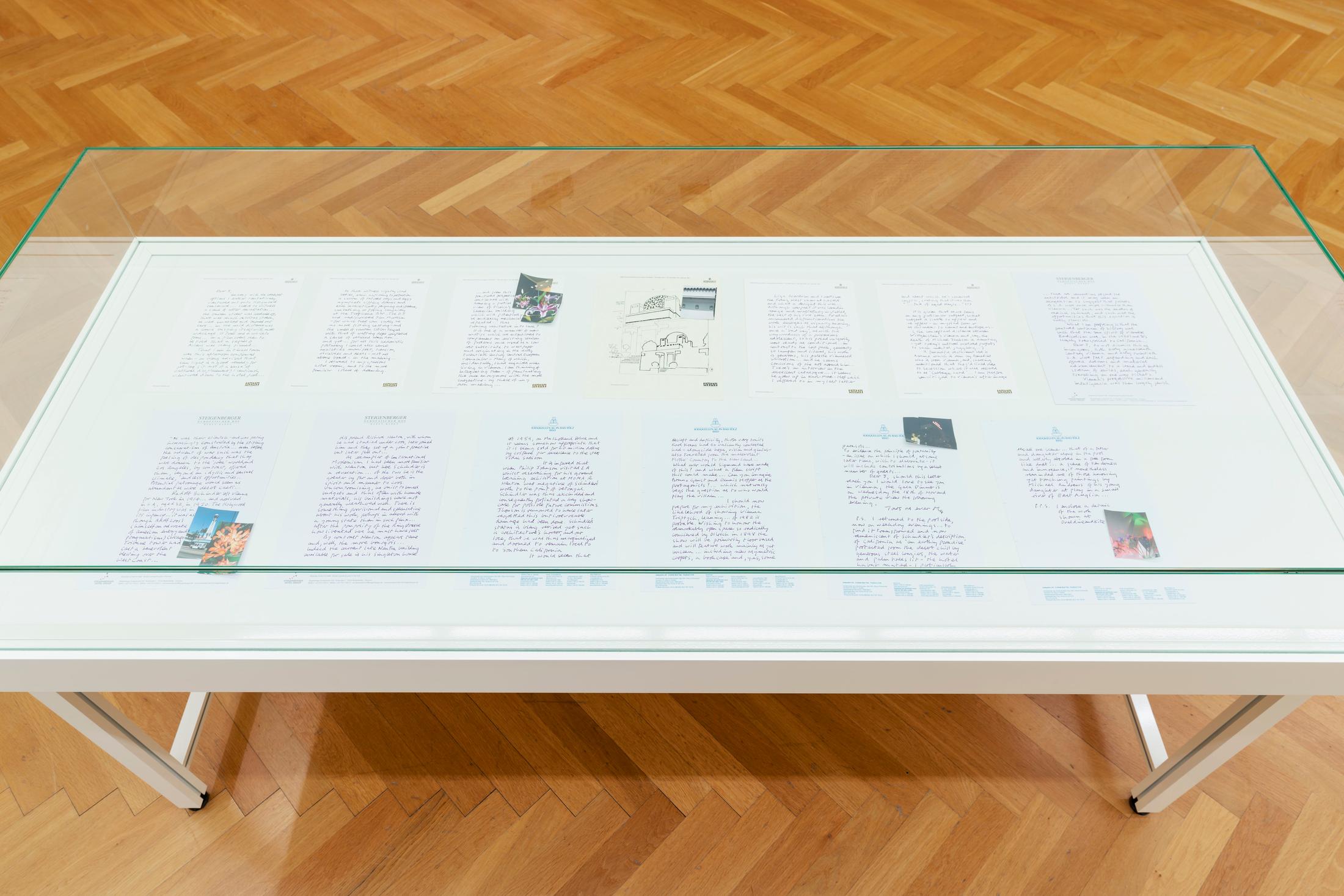 Exhibition View Marc Camille Chaimowicz Soloshow «Dear Valérie…» at Kunsthalle Bern, Bern, 2020 / Photo: Gunnar Meier / Courtesy: the artist and Kunsthalle Bern