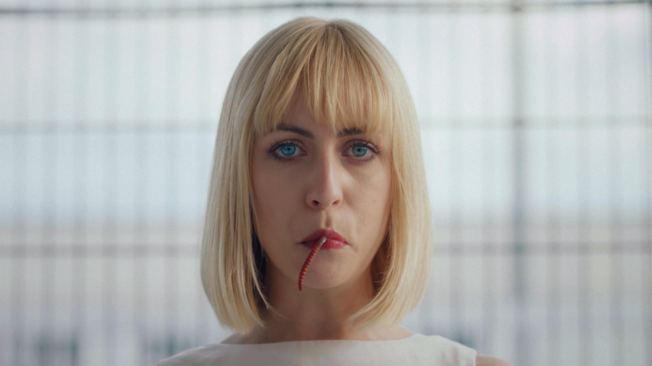 Exbition View Marianna Simnett Soloshow «LAB RATS; view on Blood In My Milk, 2018 (video still)» at Kunsthalle Zürich, Zurich, 2019 / © Marianna Simnett / Courtesy: the artist and Kunsthalle Zürich