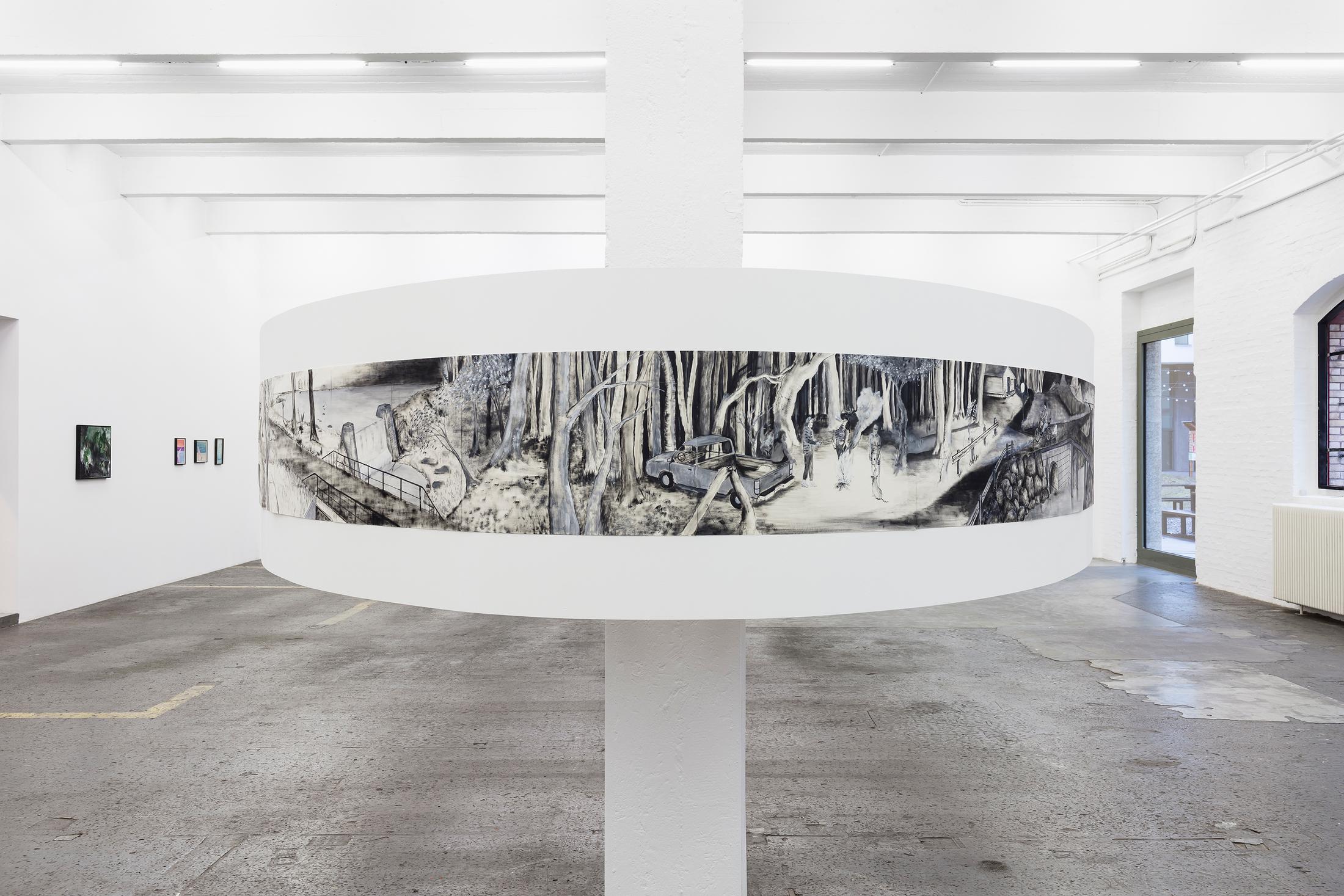 Exhibition View Mark van Yetter Soloshow «False Friends… and Six Bottles» at Kunsthalle Sankt Gallen, St. Gallen, 2019 / Photo: Gunnar Meier / Courtesy: the artist; Bridget Donahue, NYC; VI, VII, Oslo and Collection Ellen and Michael Ringier, Switzerland