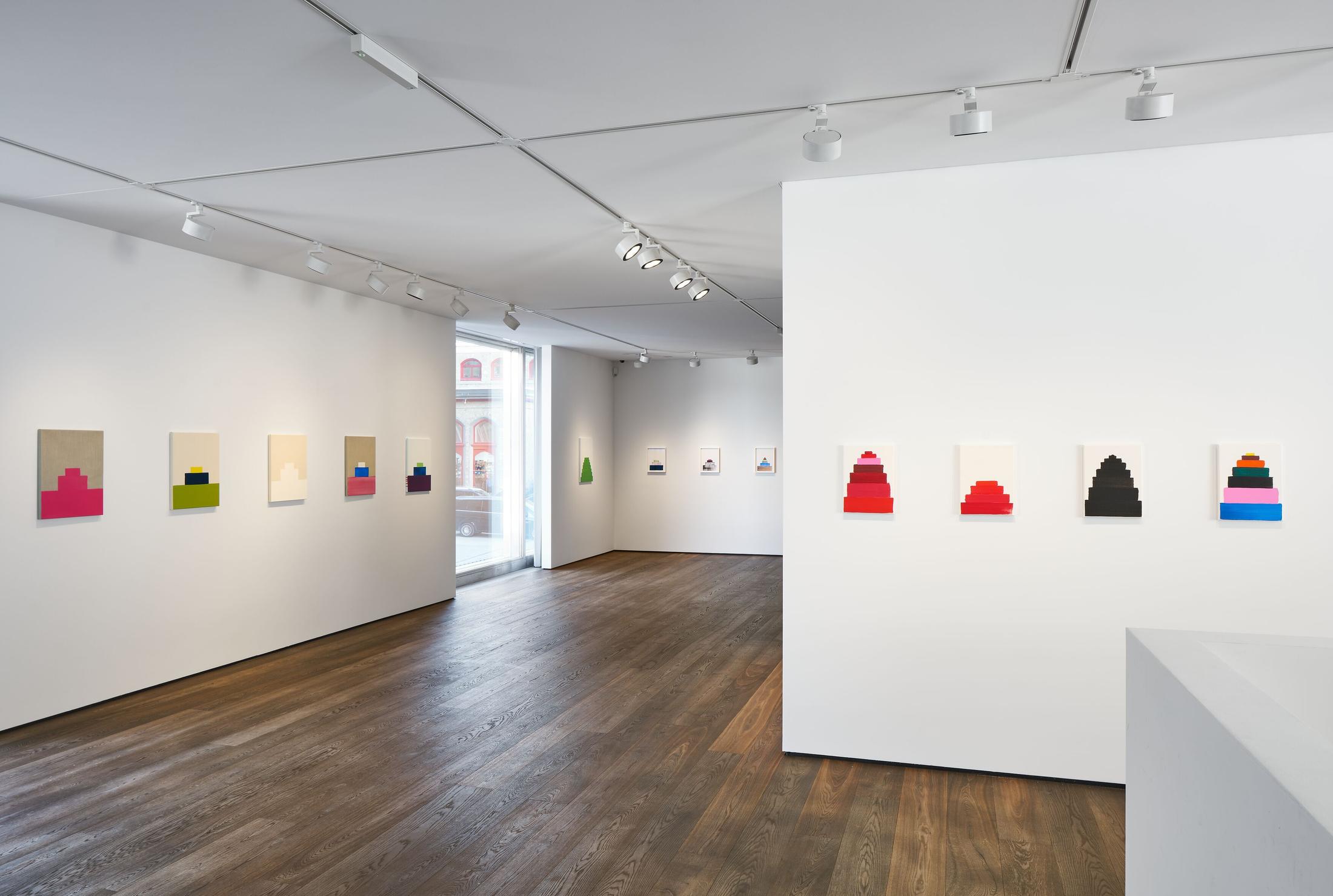 Exhibition View Martin Creed Solo Show «Step Paintings» at Hauser & Wirth, St. Moritz, 2023 / Photo: Jon Etter / Courtesy: Martin Creed, 2023, ProLitteris, Zurich and Hauser & Wirth