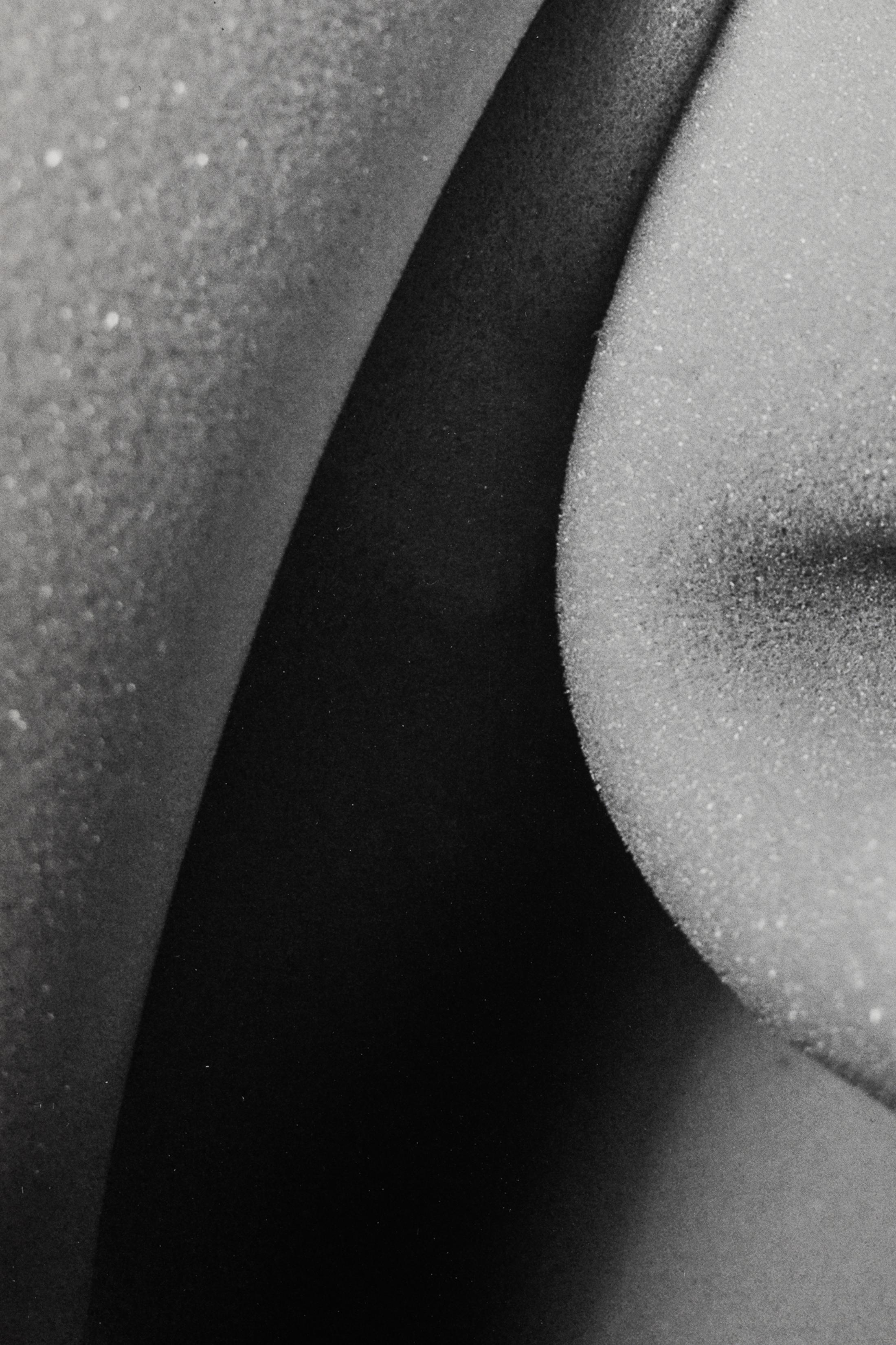 Exhibition View Group Show «Under my Skin; view on Martín Soto Climént, Marea de espuma, 2015» at Last Tango, Zurich, 2022 / Photo: Kilian Bannwart / Courtesy: the artist and Last Tango